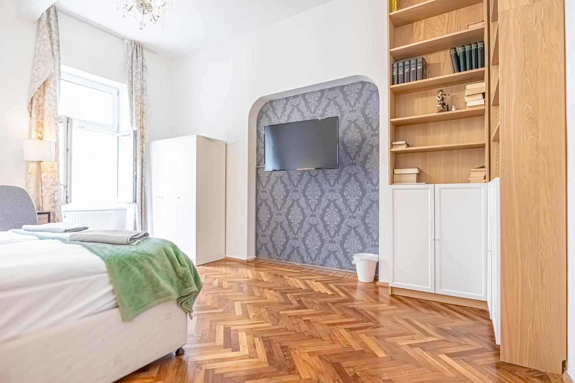 Apartment Amazing 3 Bedroom Apt, 15 Min To Landstrasse Hub *