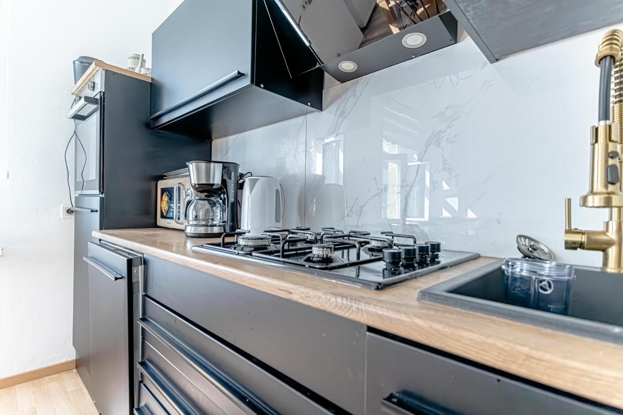 Amazing 3 Bedroom Apt, 15 Min To Landstrasse Hub Apartment Vienna