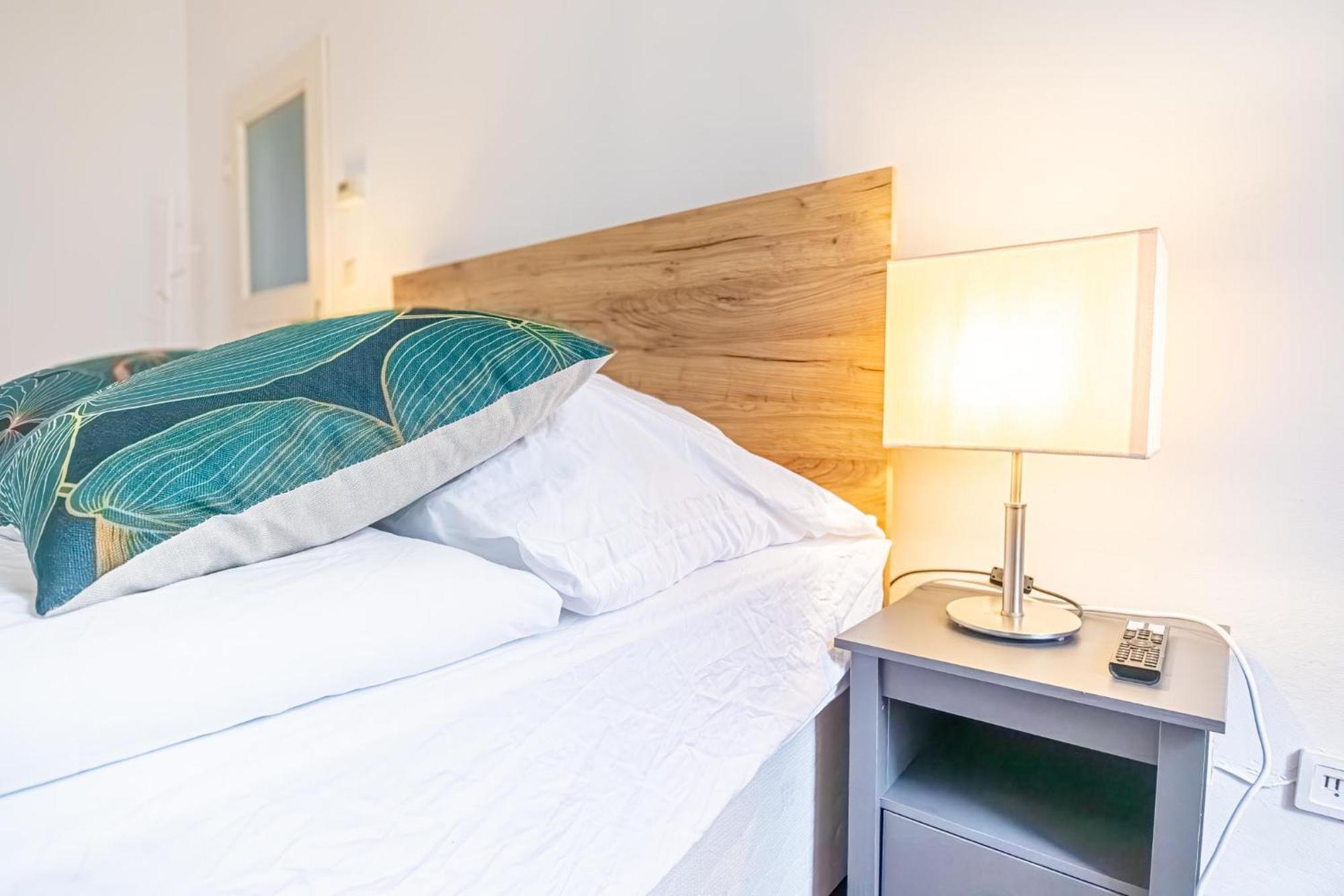Amazing 3 Bedroom Apt, 15 Min To Landstrasse Hub *