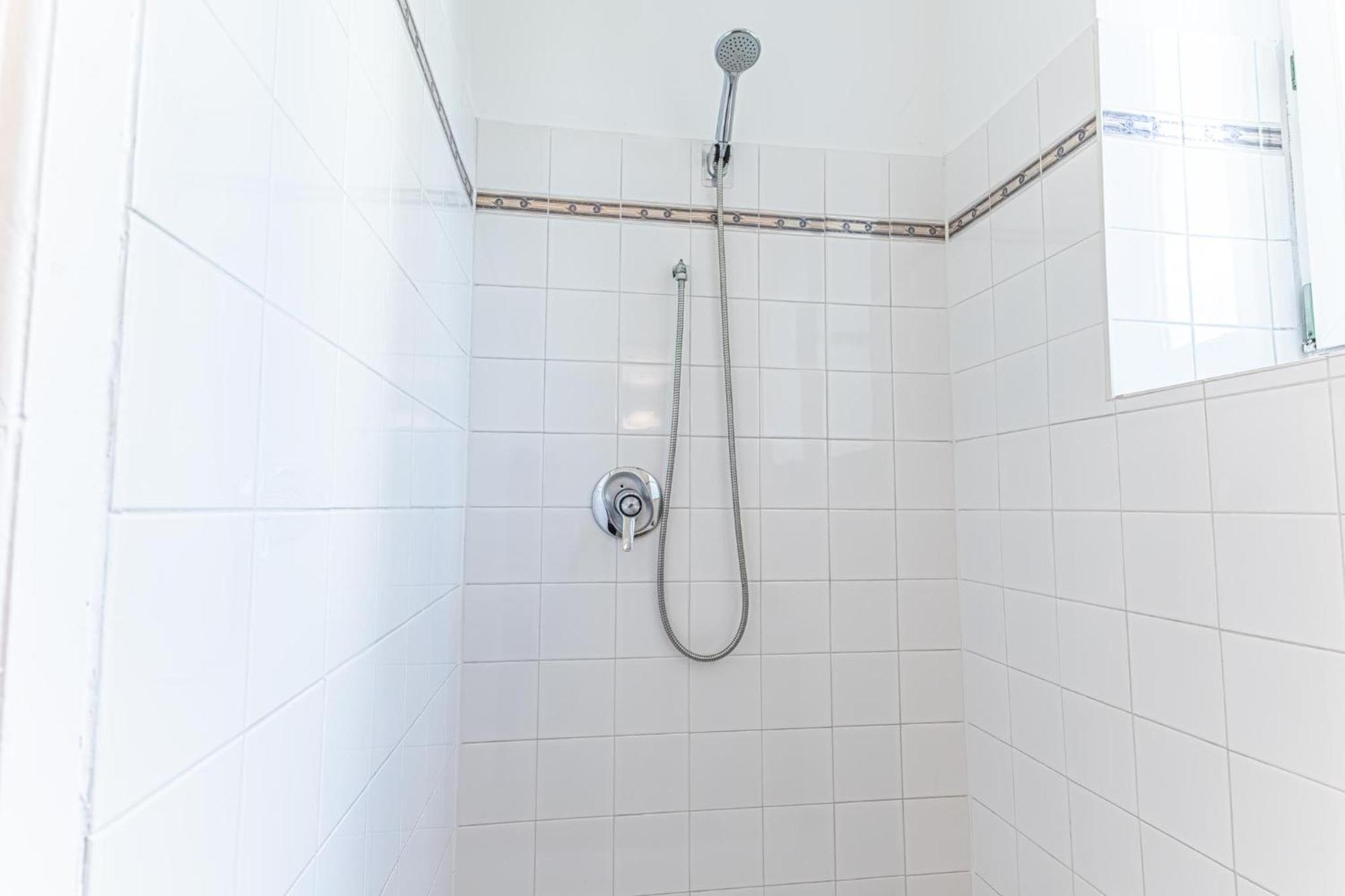 Apartment Amazing 3 Bedroom Apt, 15 Min To Landstrasse Hub *