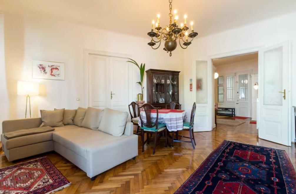 Apartment My