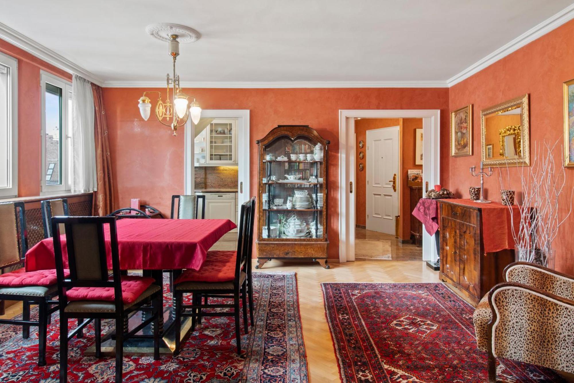 Spacious Penthouse With Stephen Cathedral View *