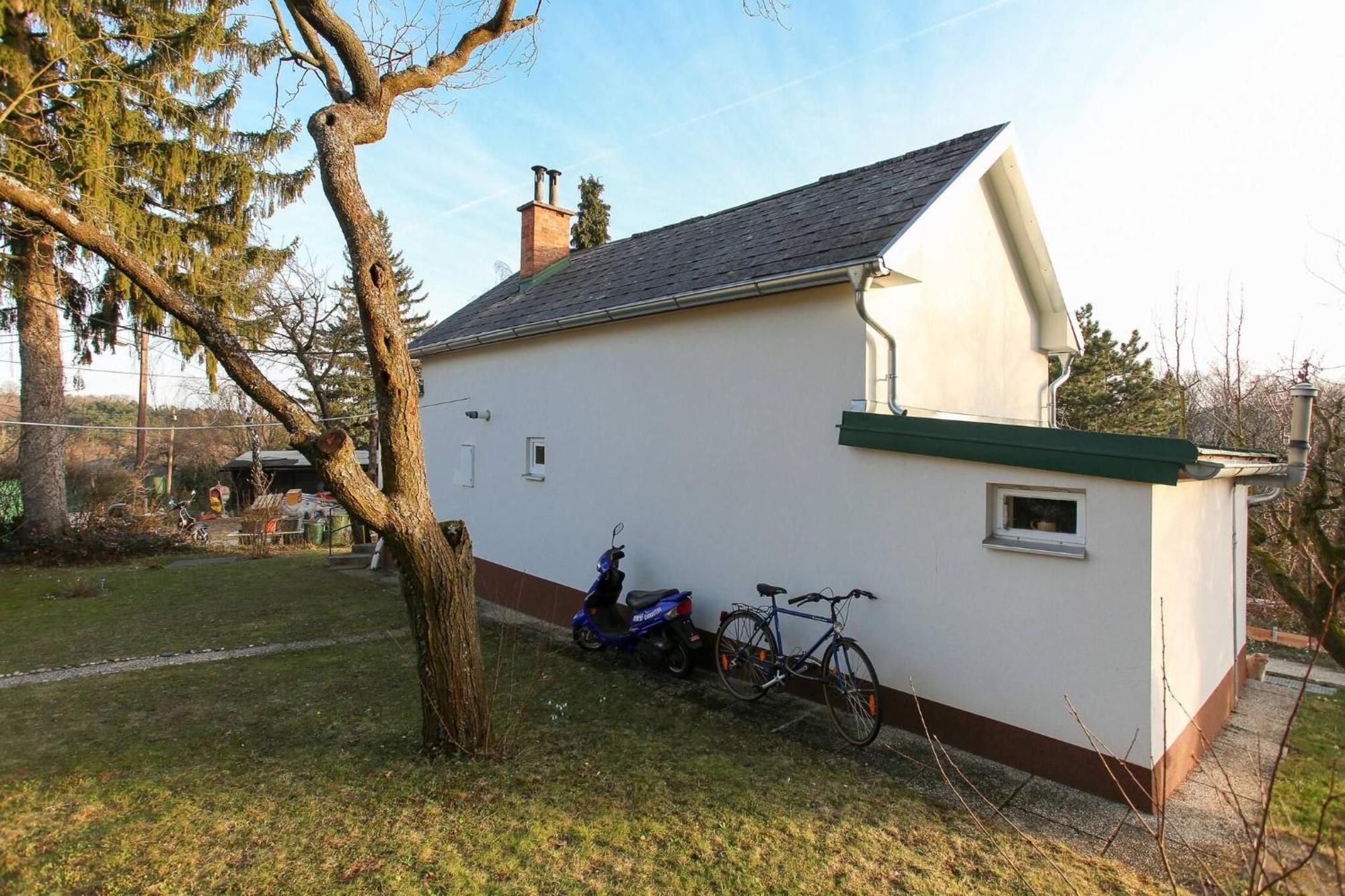 Guest house In House - Charming Retreat With Garden Metro Access Vienna