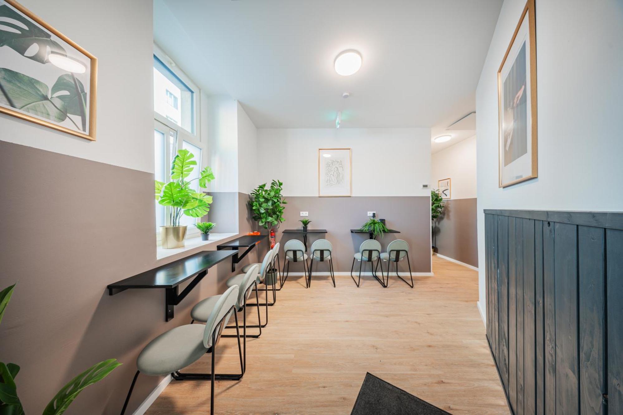 Seven Hostel