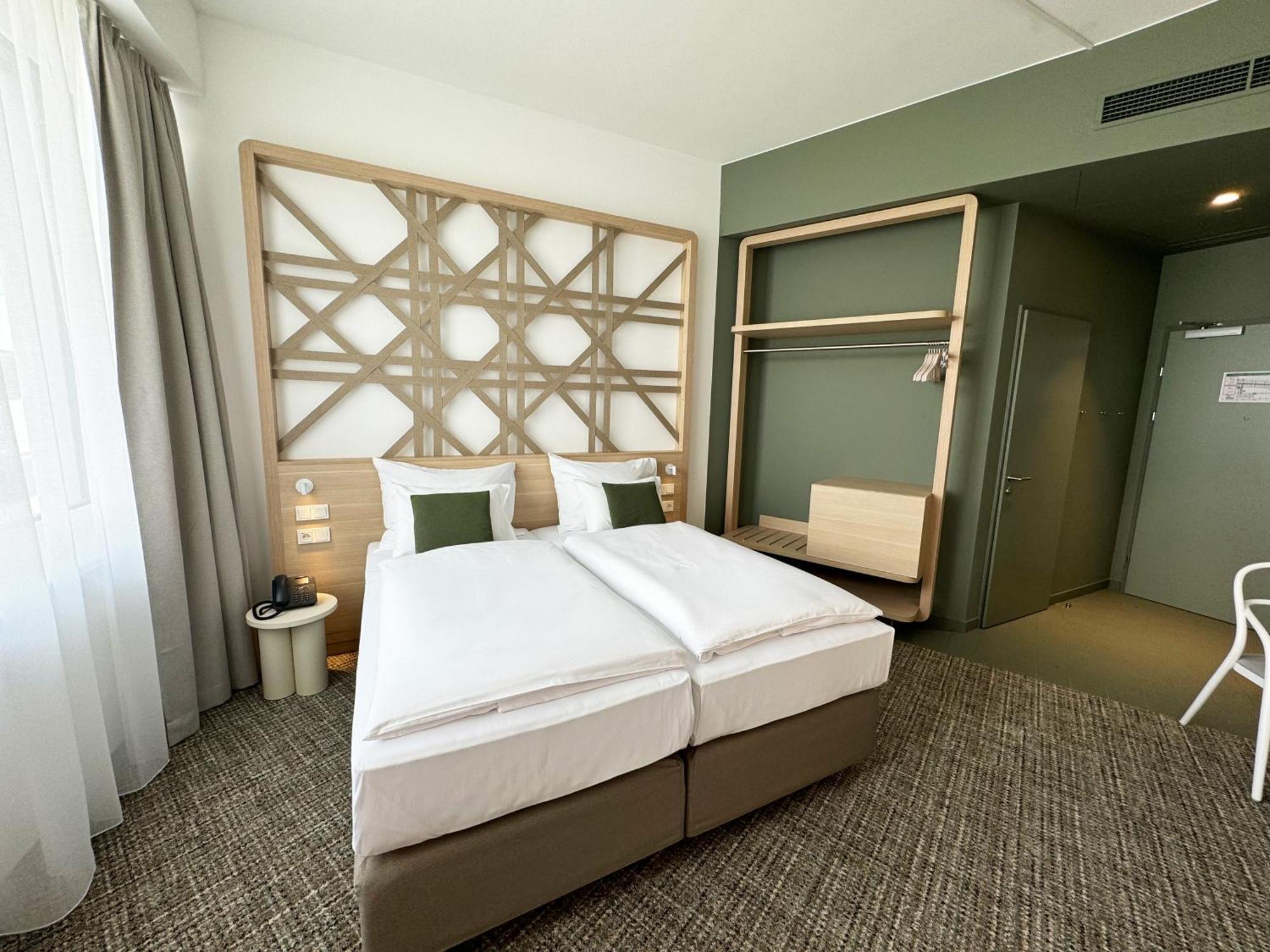 Hotel Arcotel Aq 4*