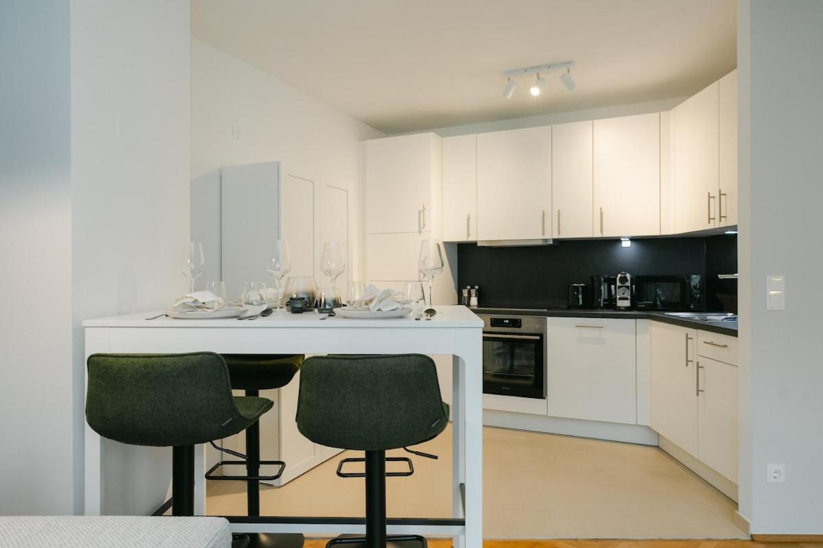 Nest Perfect For 2-4 Hip Area And Free Parking