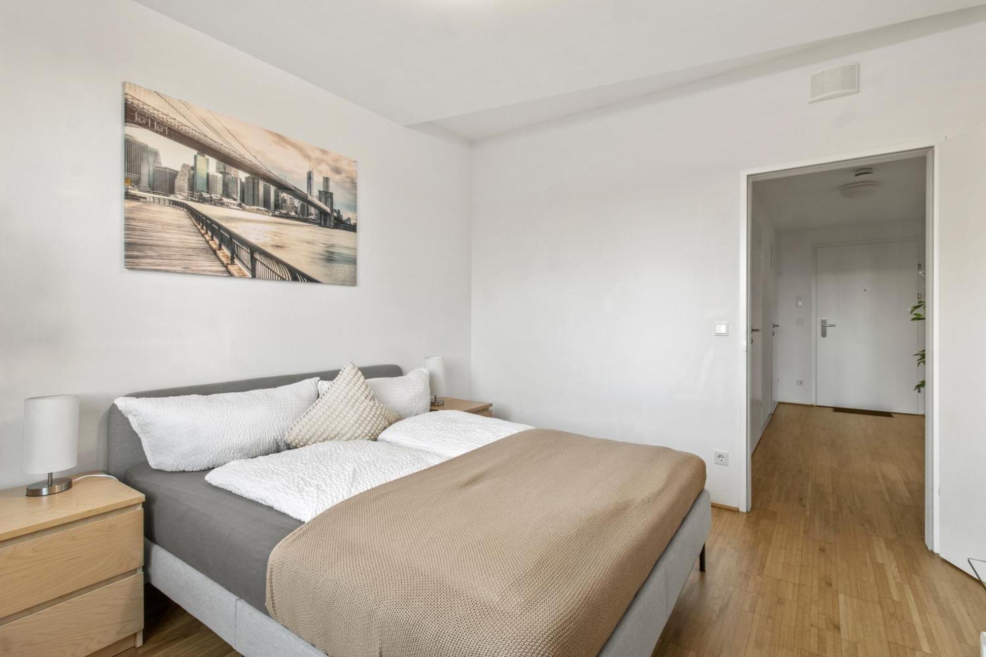 At Hauptbahnhof, Close To Belvedere I Balcony With A View Apartment *