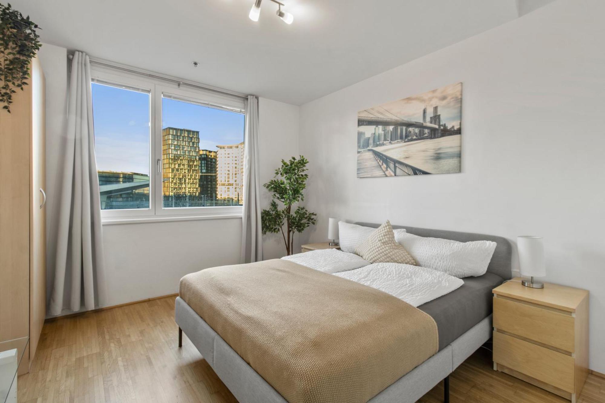 At Hauptbahnhof, Close To Belvedere I Balcony With A View Apartment *