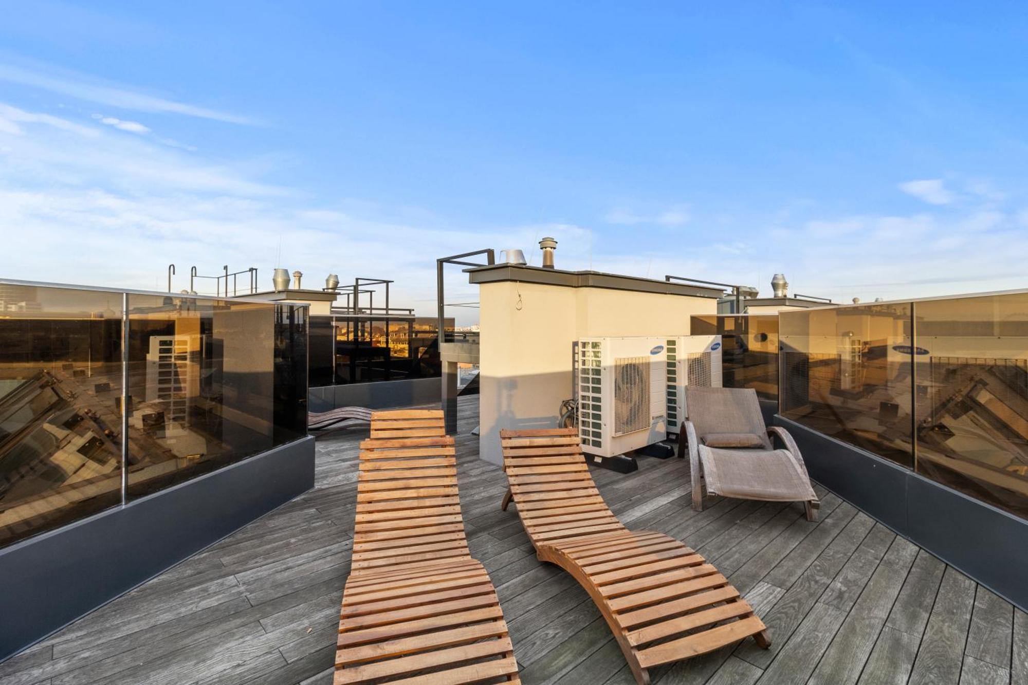 Next To Augarten I Penthouse I Rooftop Terrace I Vienna