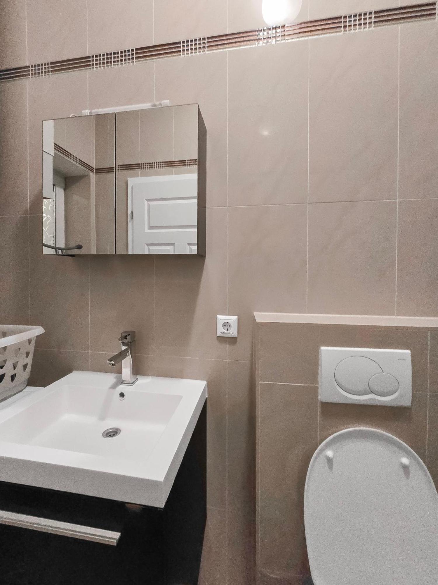 Apartment Studio Apartment *