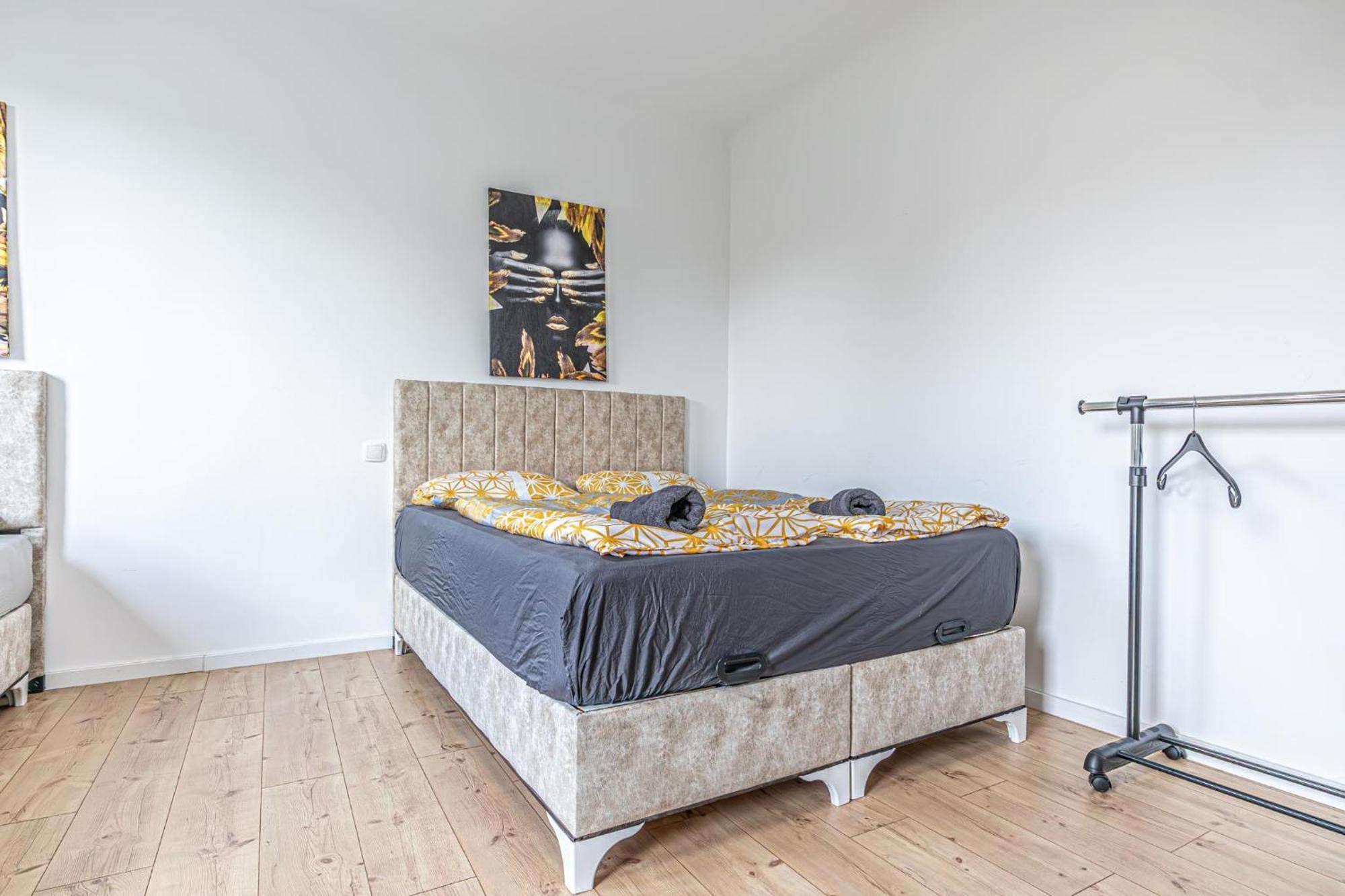 Apartment Comfy 3br With Garden, Up To 10 People