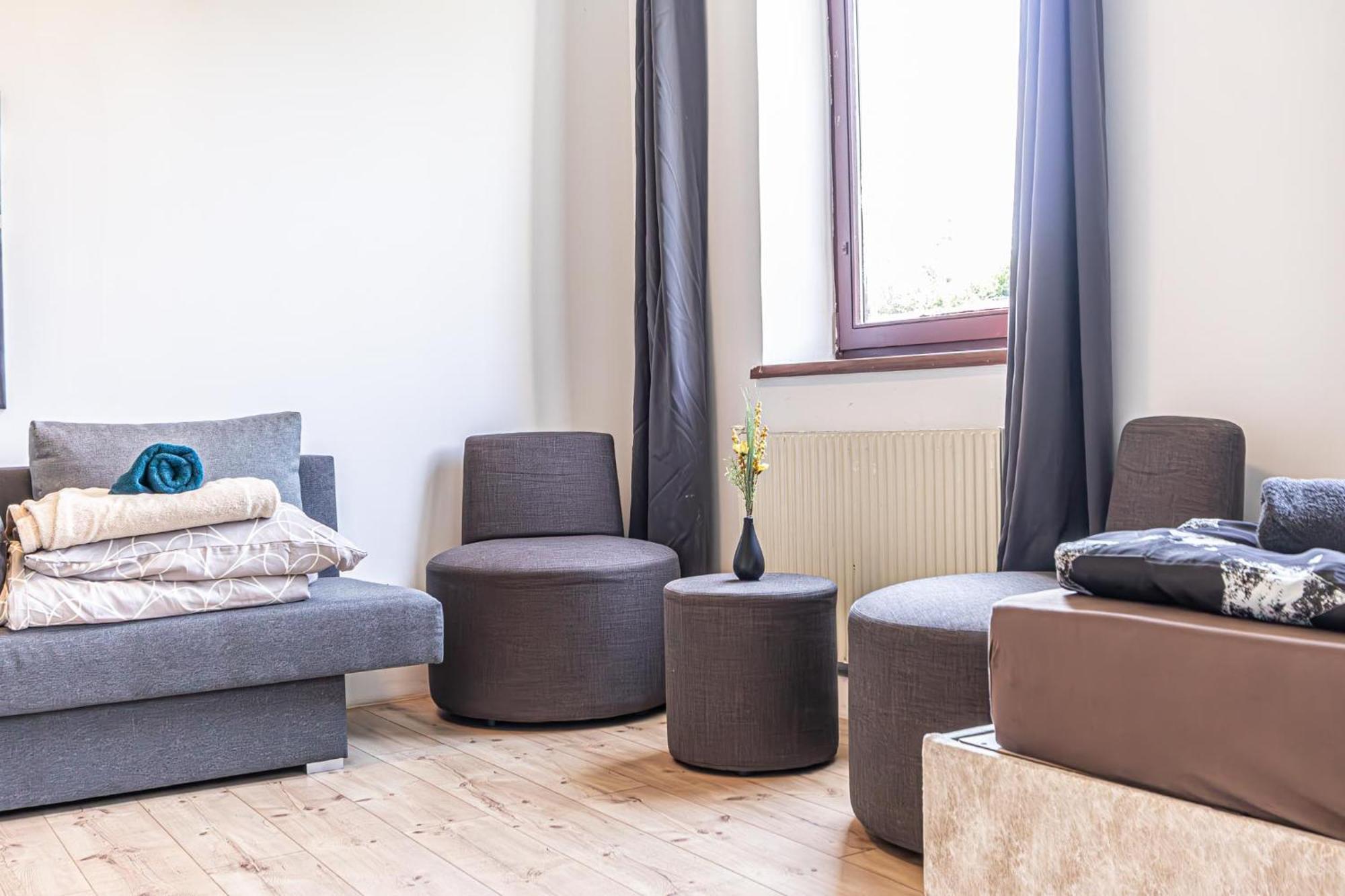 Comfy 3br With Garden, Up To 10 People Apartment *