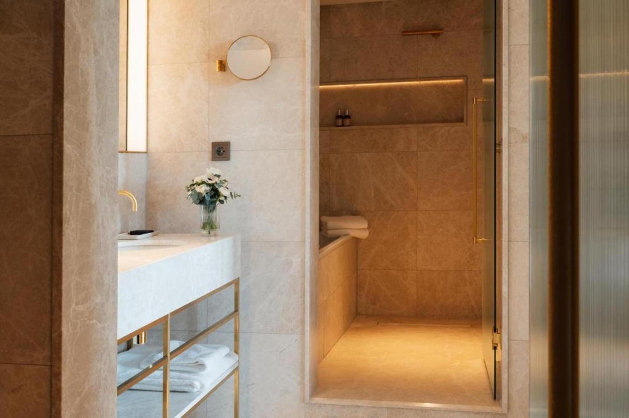 Hotel Almanac Palais 5*