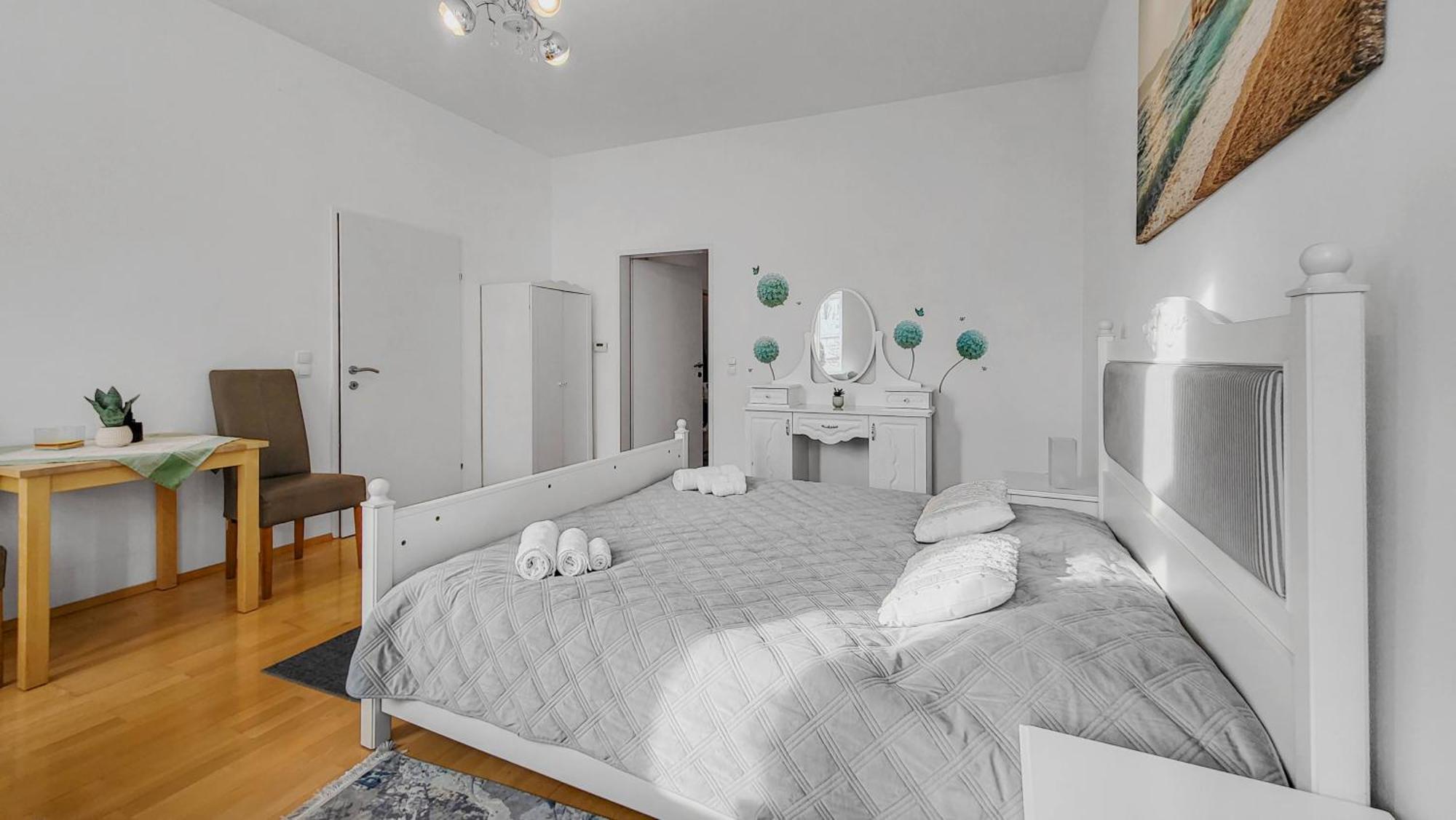 Apartment Three-bedroom Delight, King-size Beds Wien