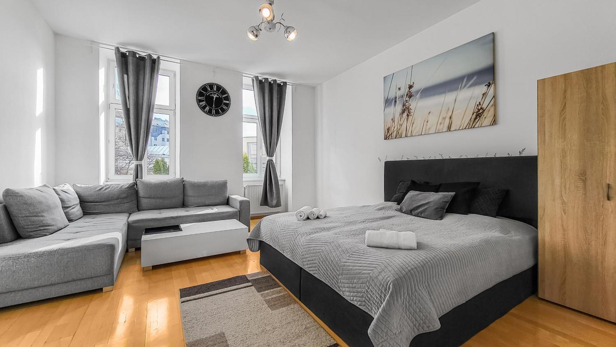 Apartment Three-bedroom Delight, King-size Beds *