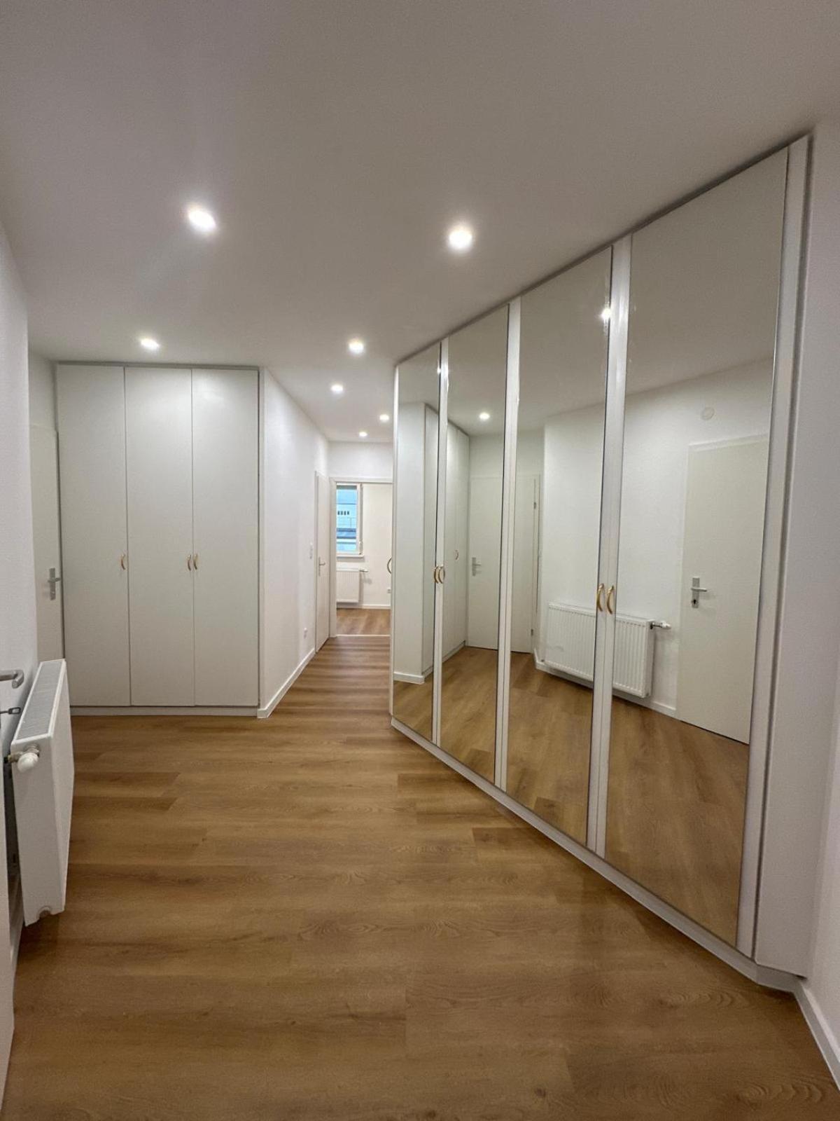 Rooftop Apartment, 10min To Center, Direct At Metro, Skyview Big Terrace! Appartamento Vienna