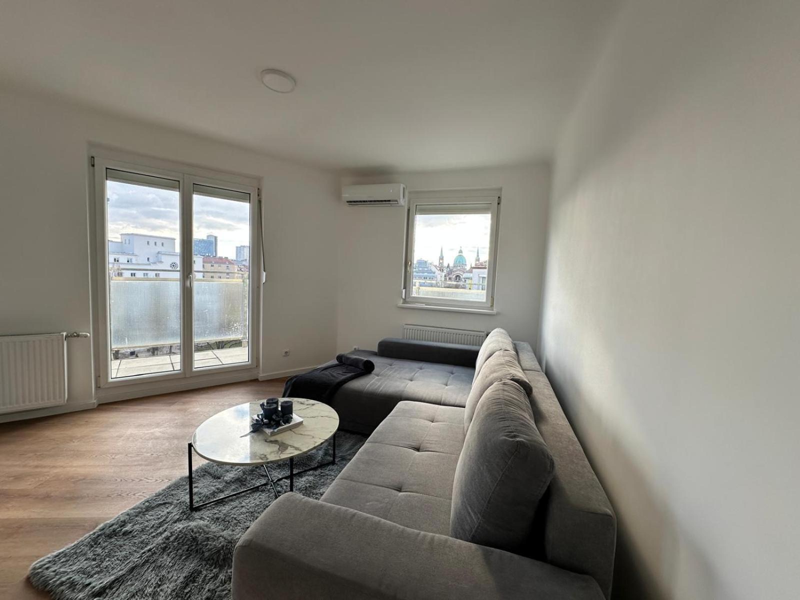 Apartment Rooftop Apartment, 10min To Center, Direct At Metro, Skyview Big Terrace! Vienna