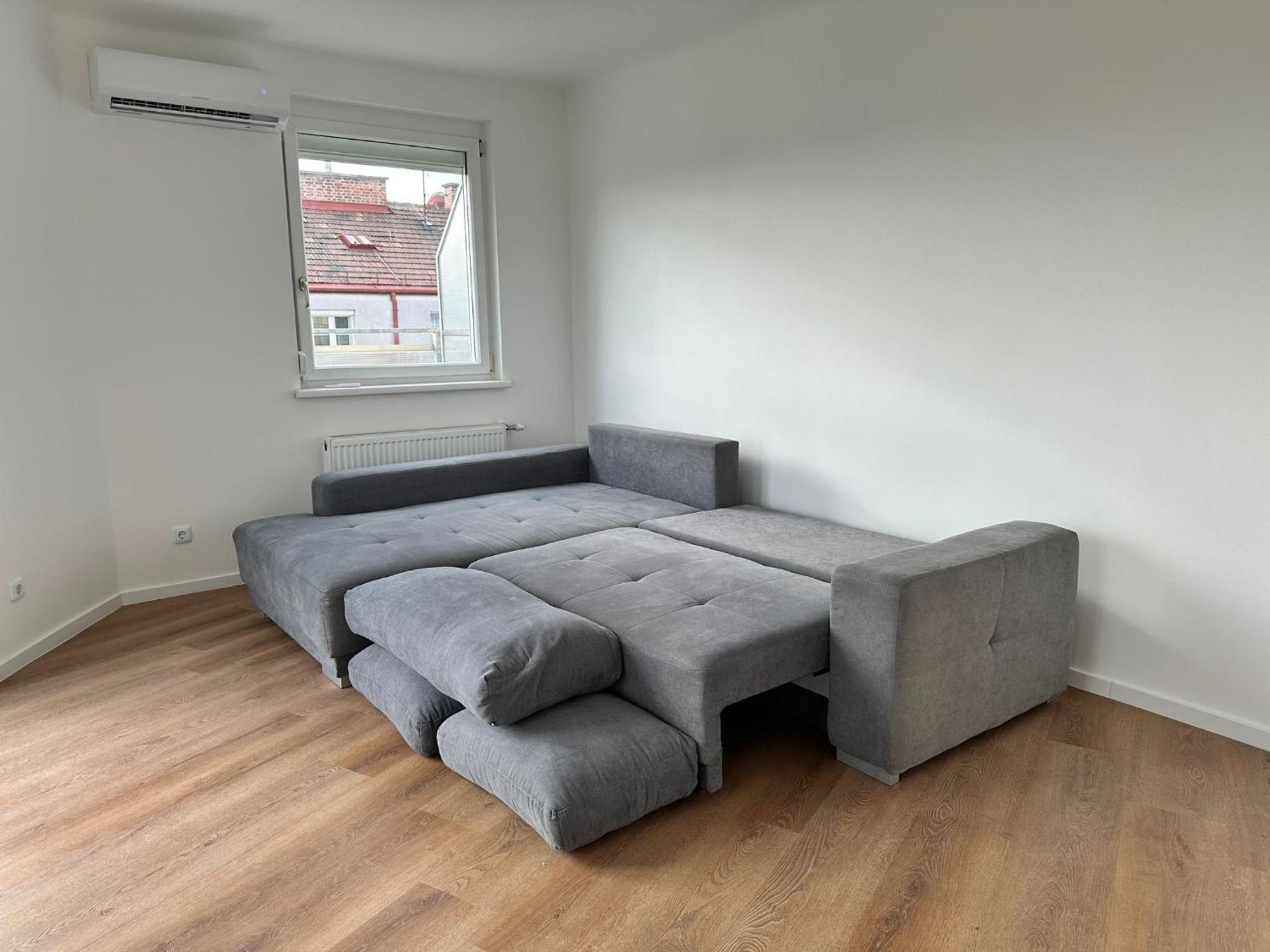 Rooftop Apartment, 10min To Center, Direct At Metro, Skyview Big Terrace! Appartamento *