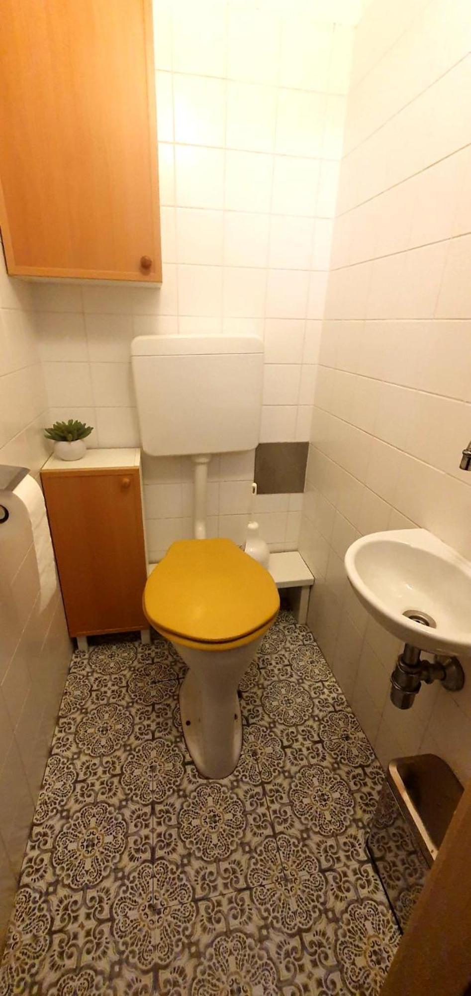 Wolfs Balkonruhe, Geraeumig S-bahn Krottenbach Homestay Vienna