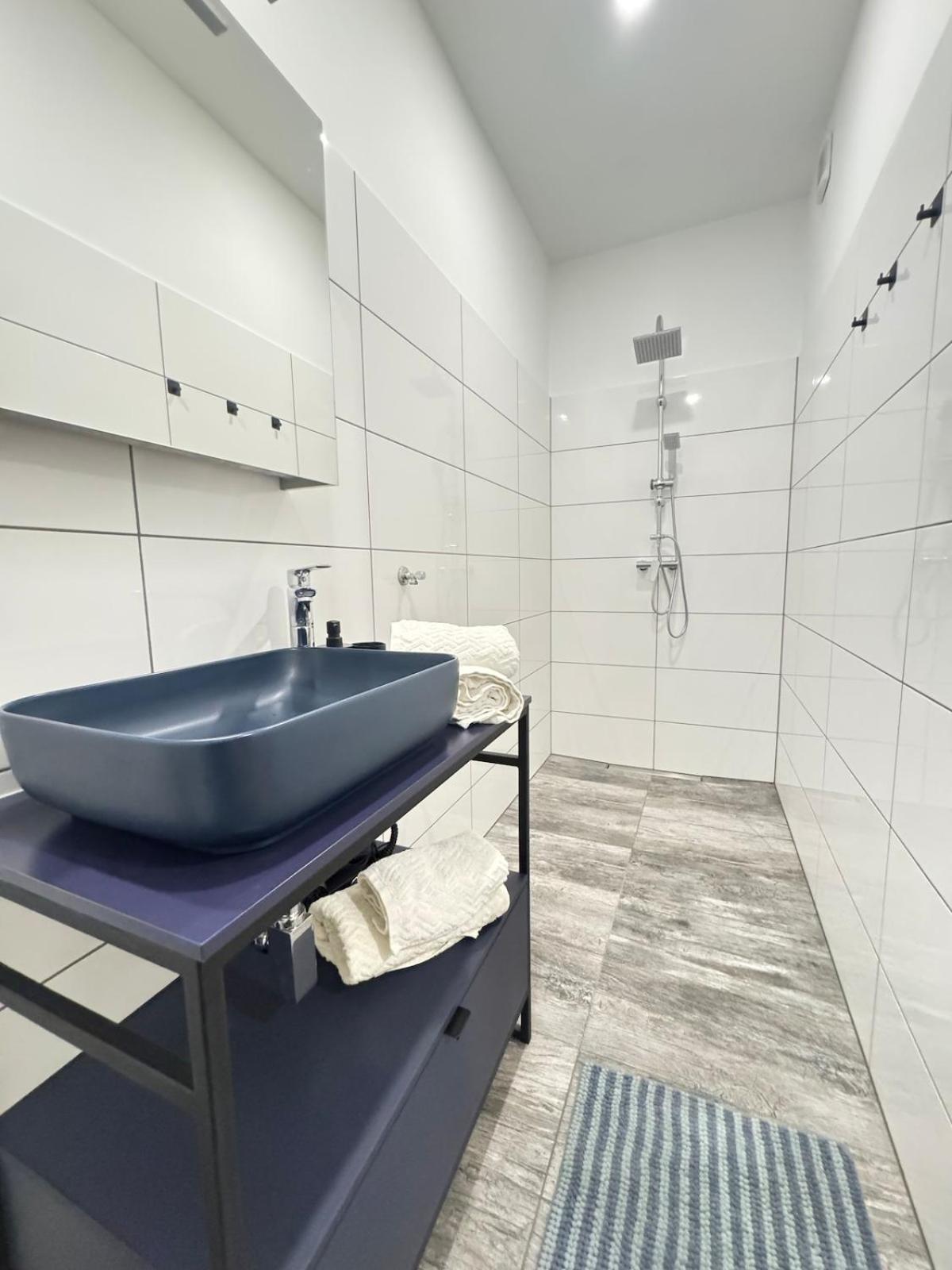 Schritte Entfernt Vom Hundertwasserhaus L Hg3 Apartment *