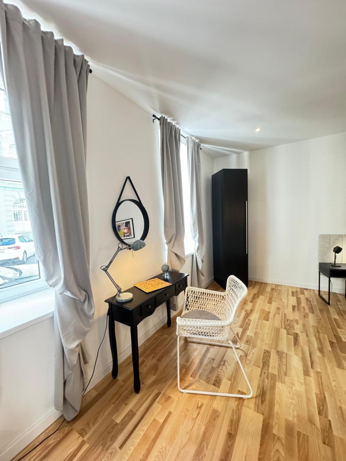 Schritte Entfernt Vom Hundertwasserhaus L Hg3 Apartment Vienna