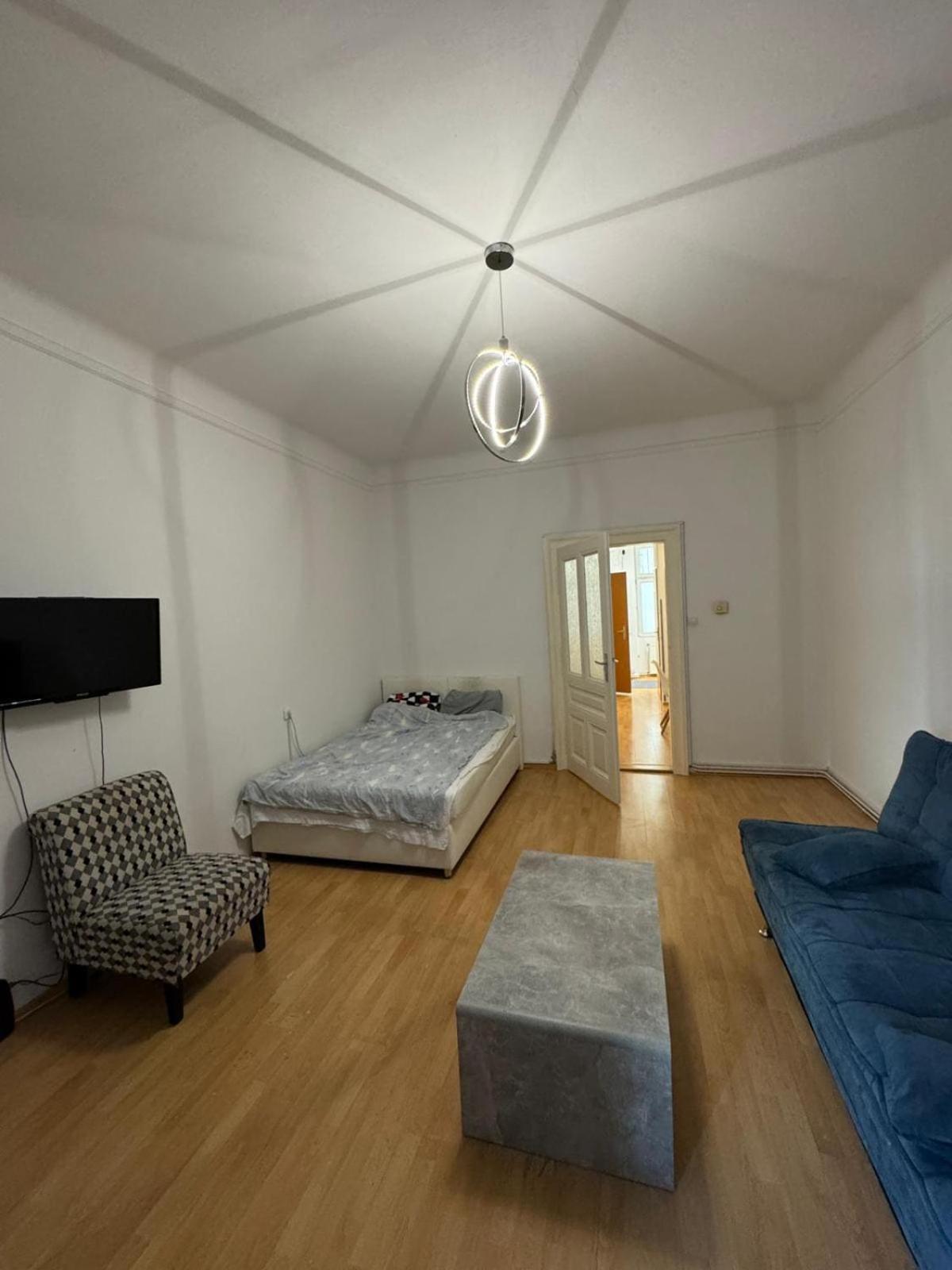 Comfy 1-bedroom Apartment, 10 Min To Westbahnhof