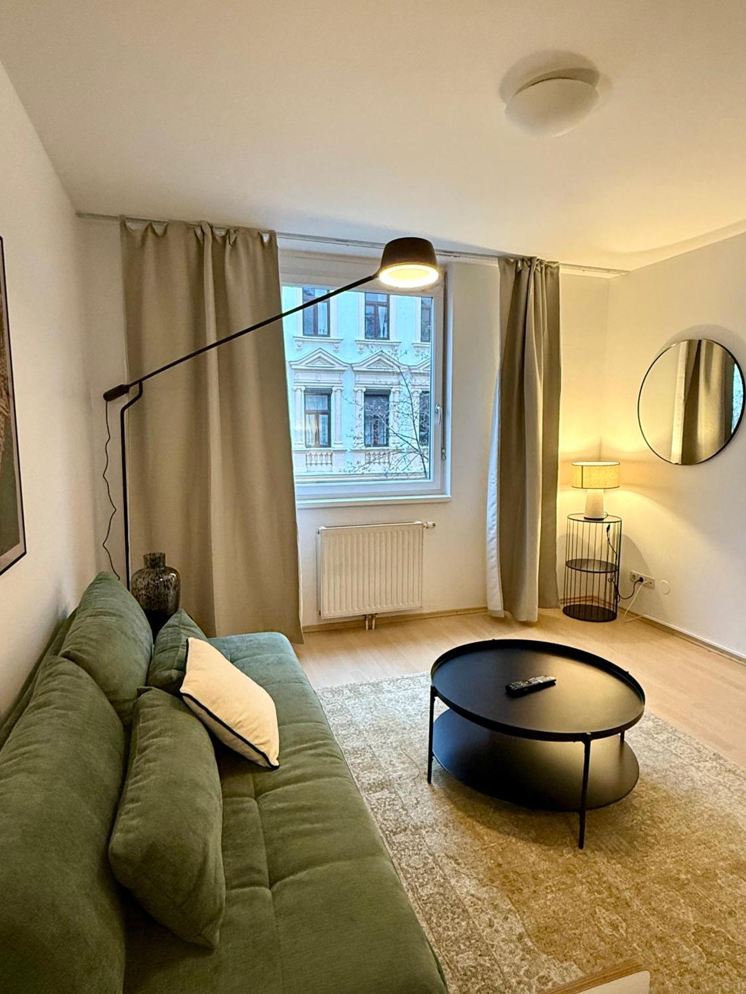 Eqbase Vienna