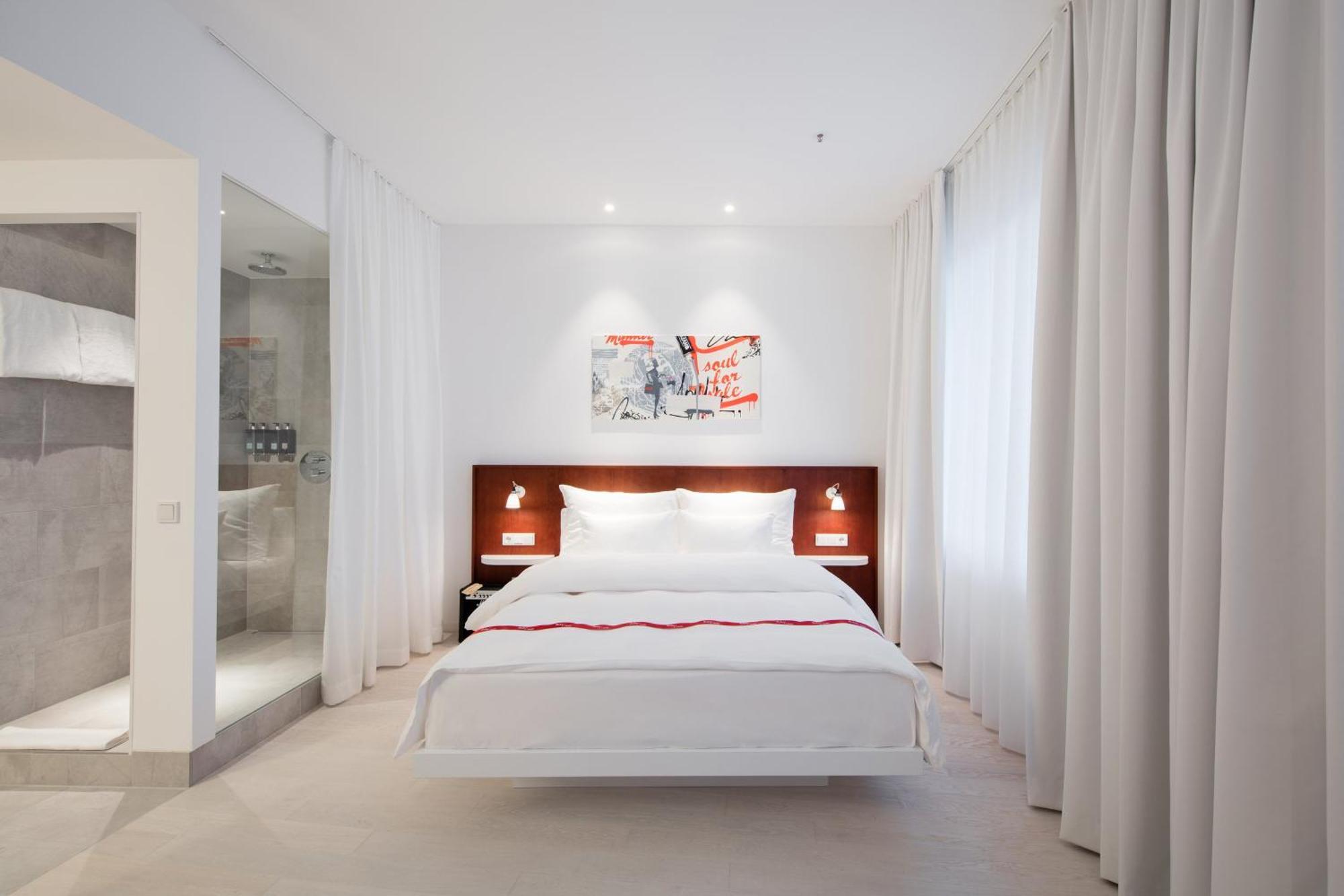 Hotel Ruby Marie