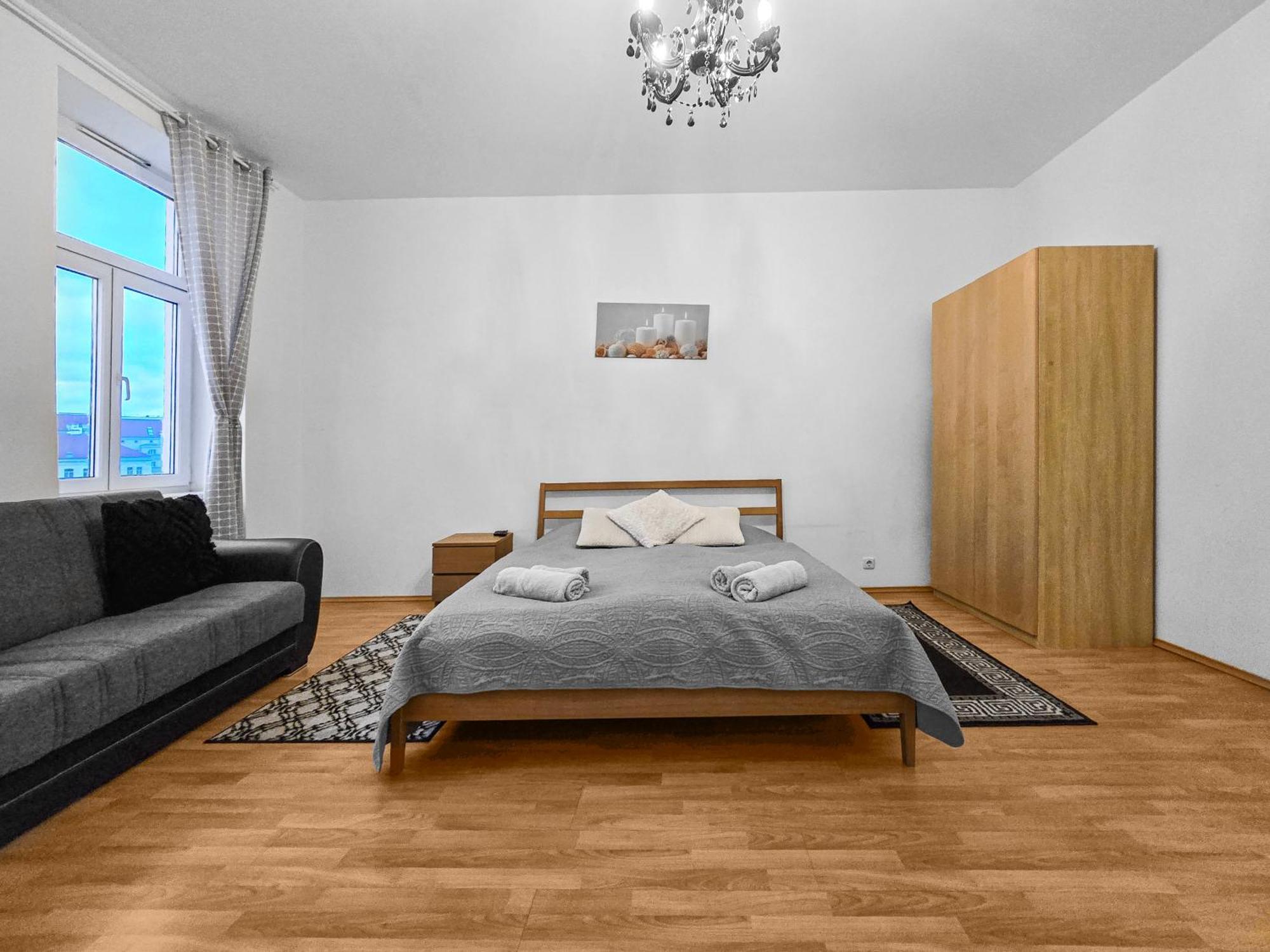 Apartamento Modern Three-bedroom, Triple King Beds Viena