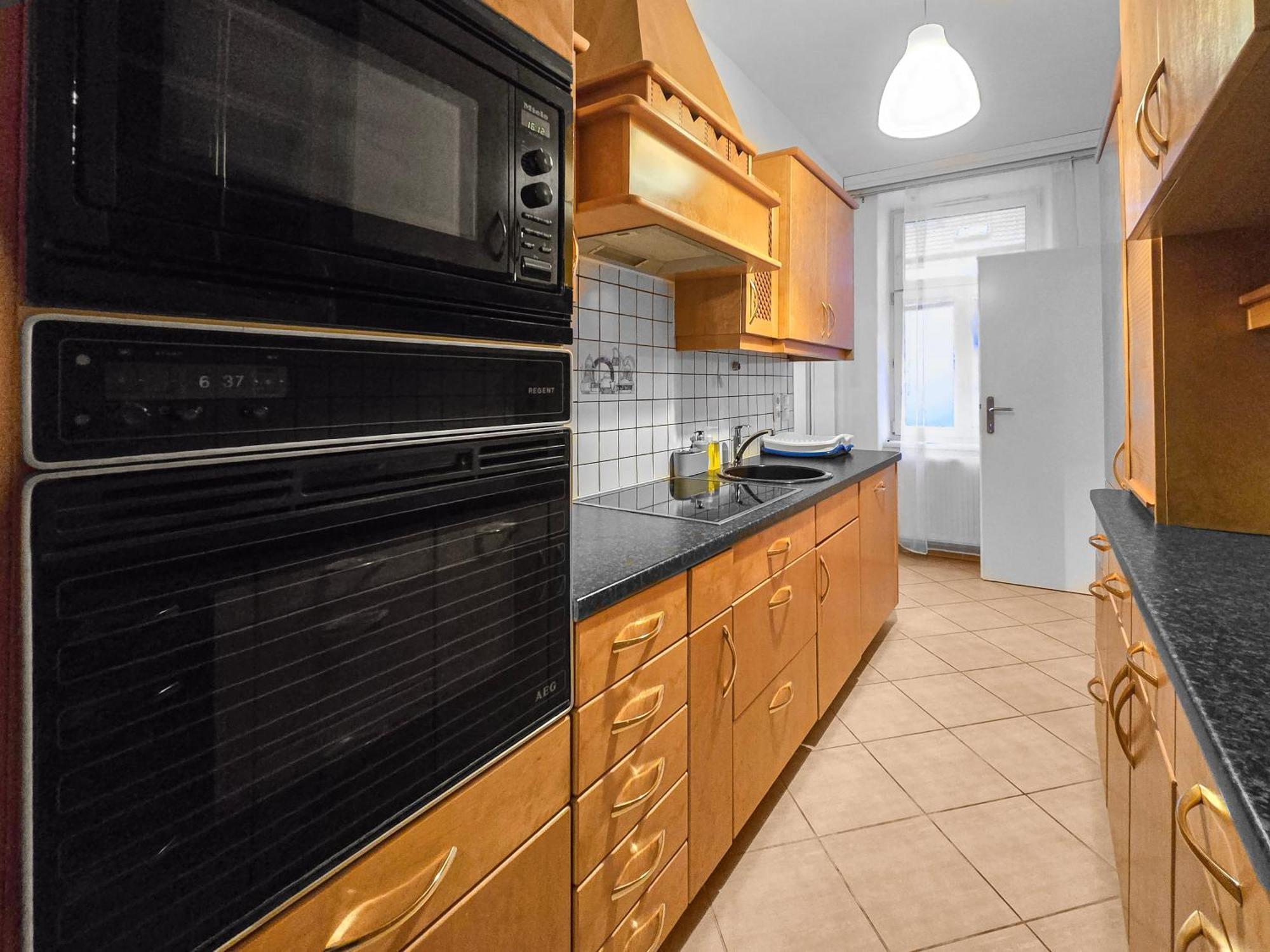 Three-bedroom, Three King-size Bed Retreat Appartamento *