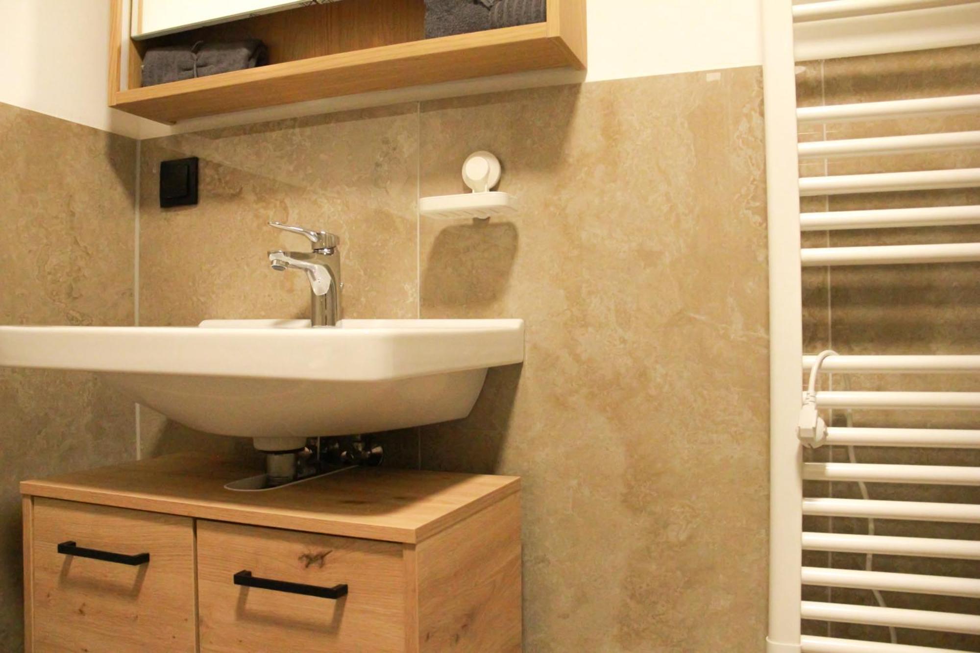 Modern Penthouse With Balcony & Free Parking * Vienna