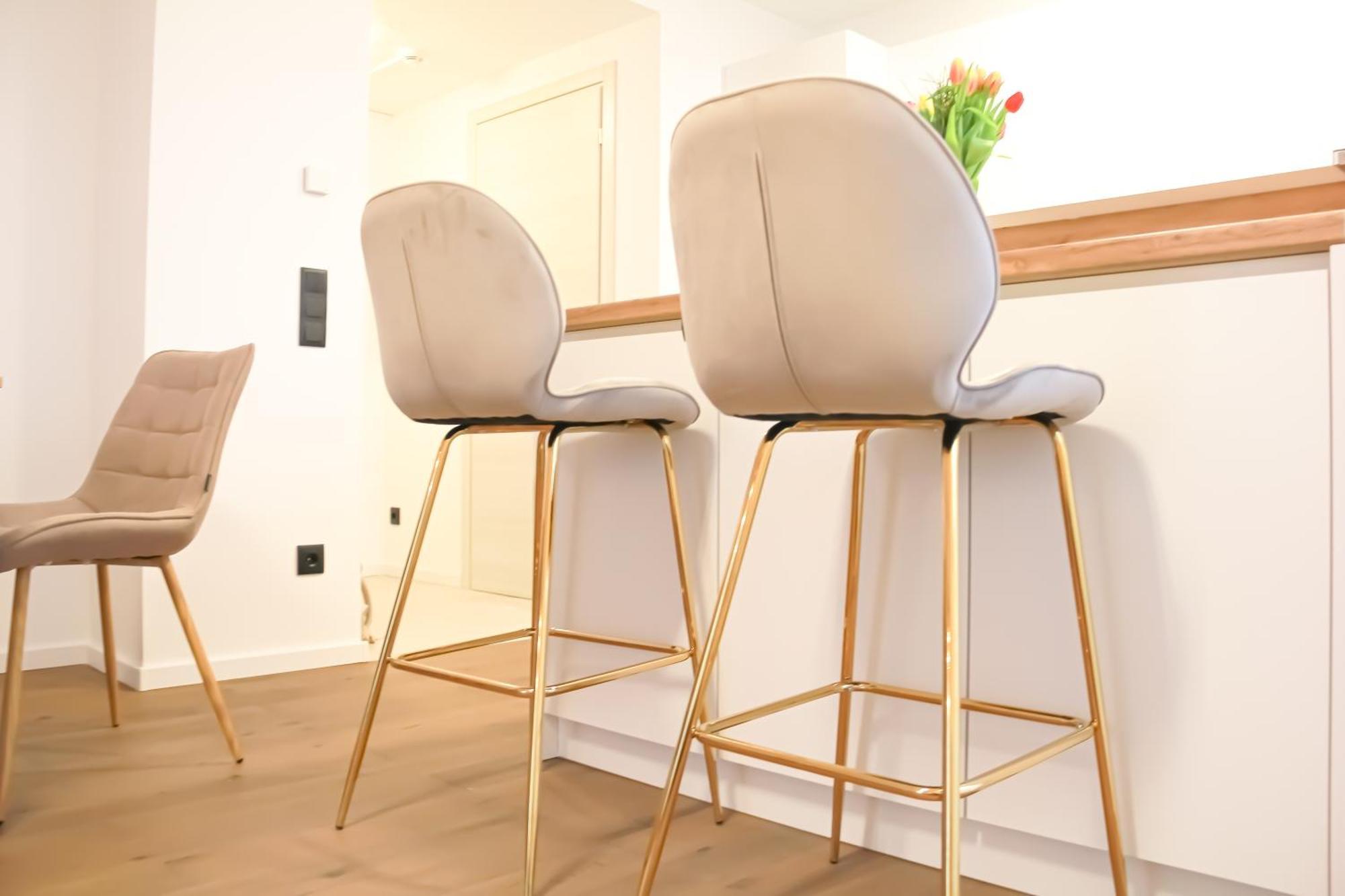 Modern Penthouse With Balcony & Free Parking Appartamento *