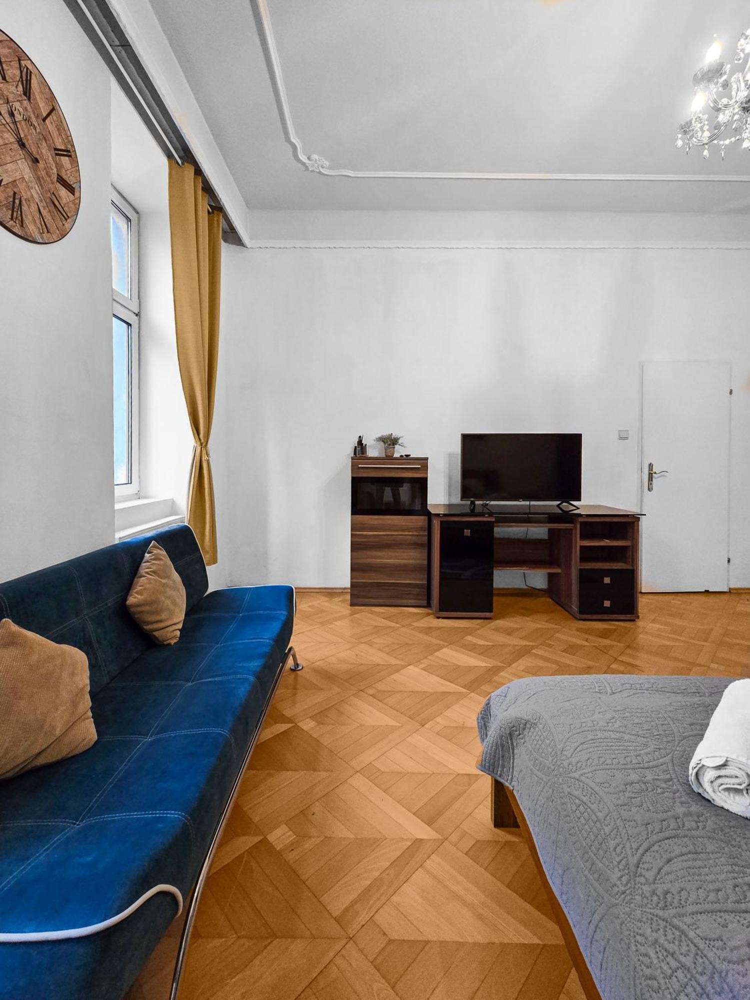 4rooms Center *