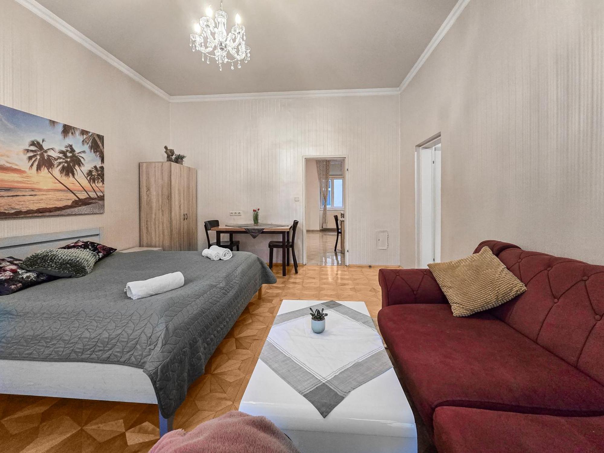 4rooms Center *