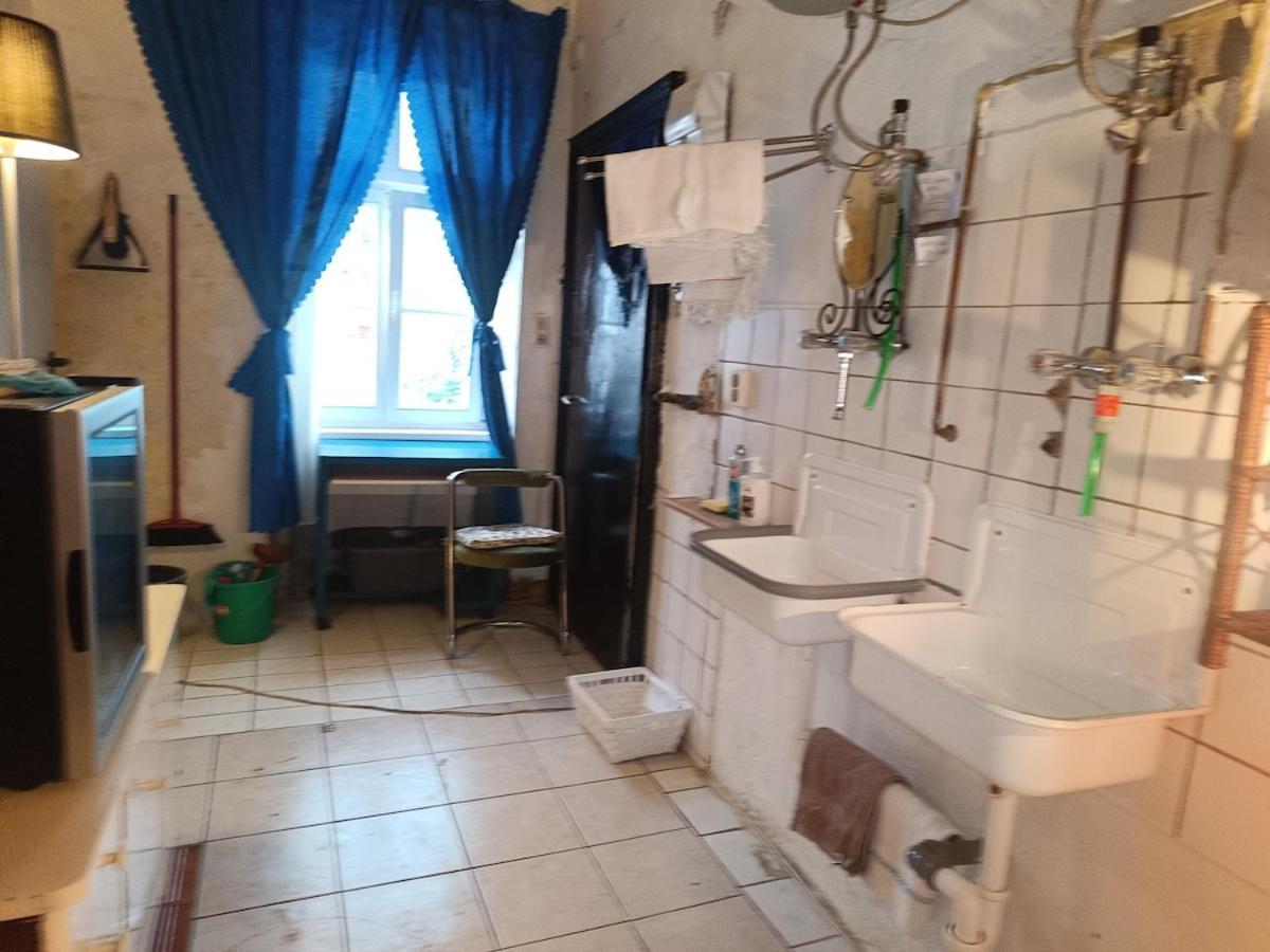Atelier In Center, No Shower, Entire Place * Vienna