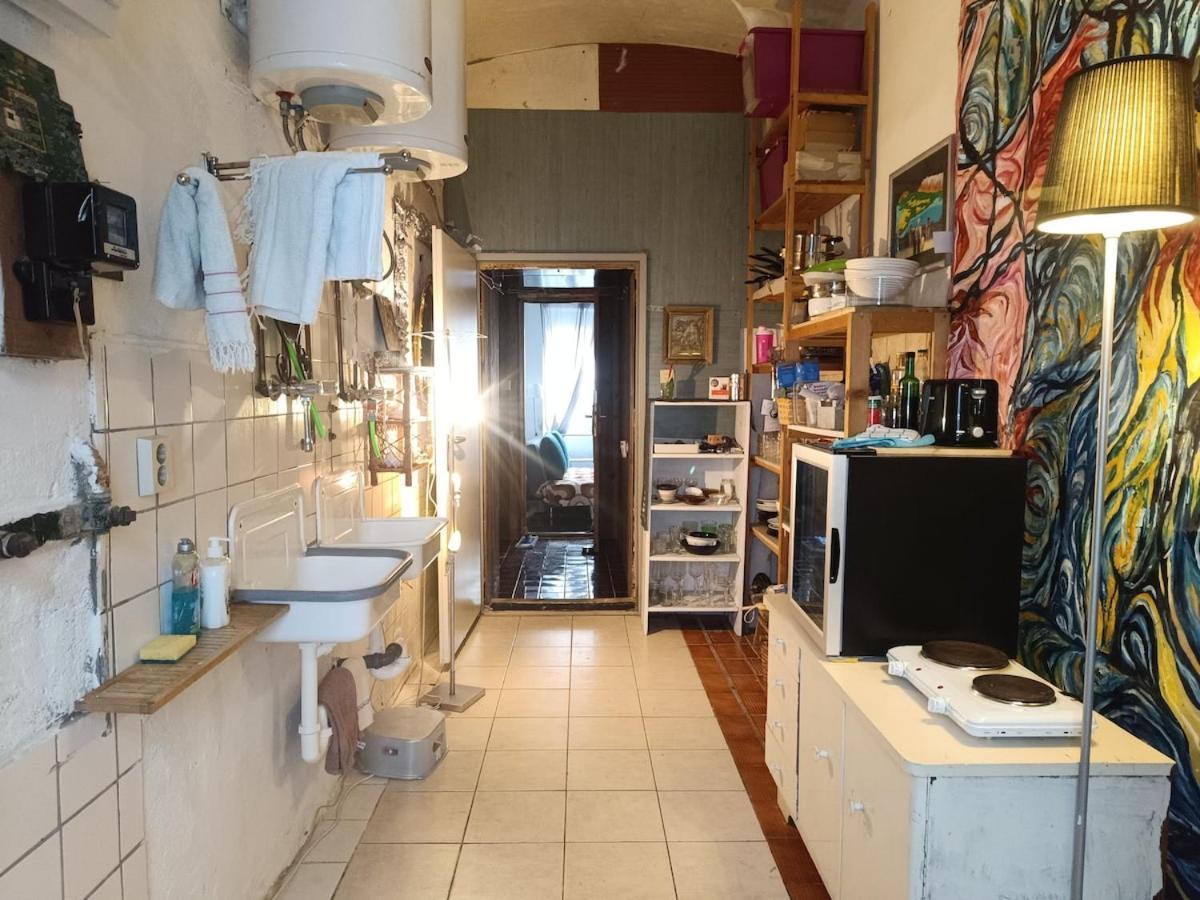 Apartment Atelier In Center, No Shower, Entire Place Vienna