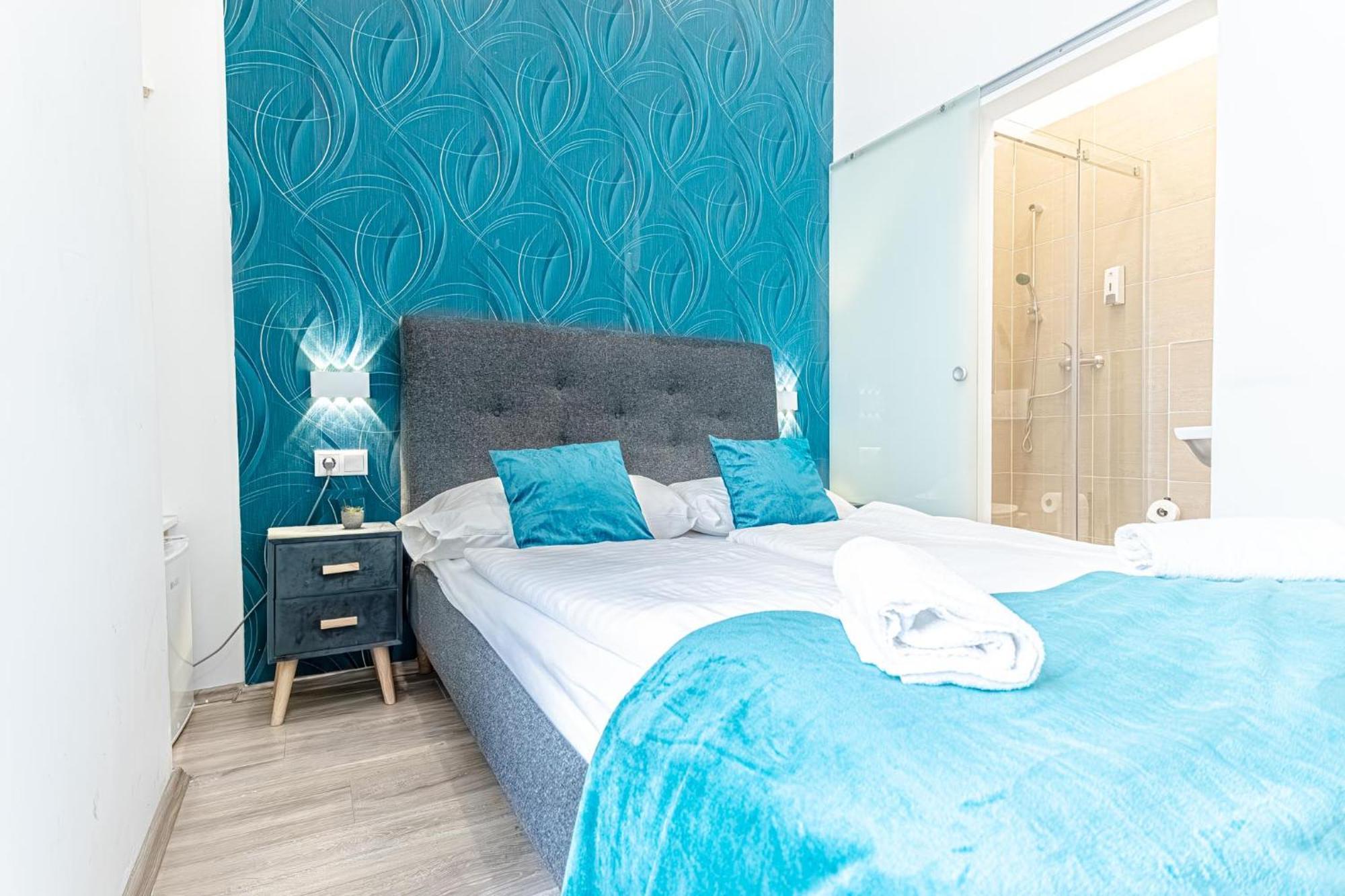 Shopping Paradise 9br Complex Ideal For 22 People *