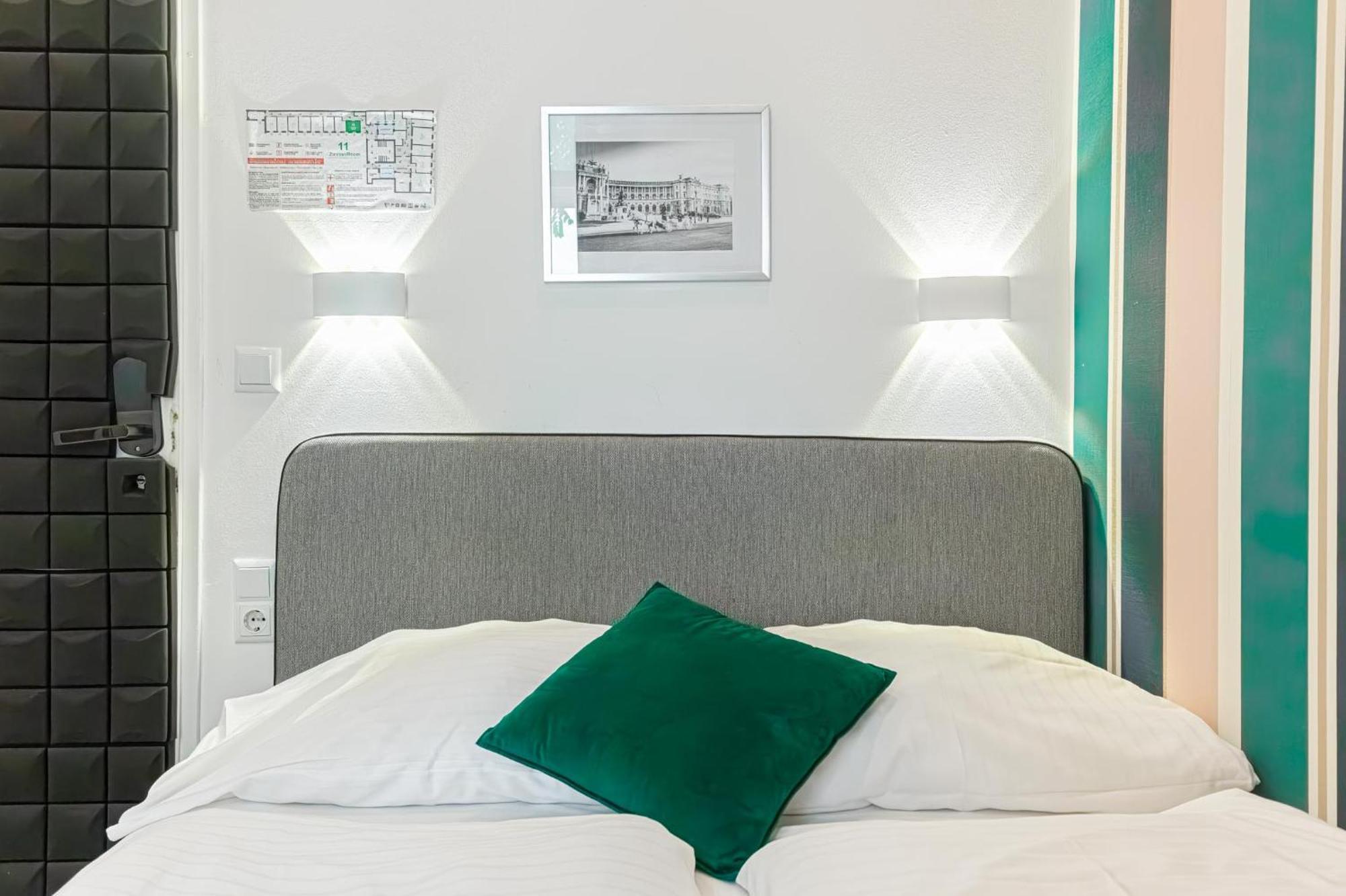 Shopping Paradise 9br Complex Ideal For 22 People