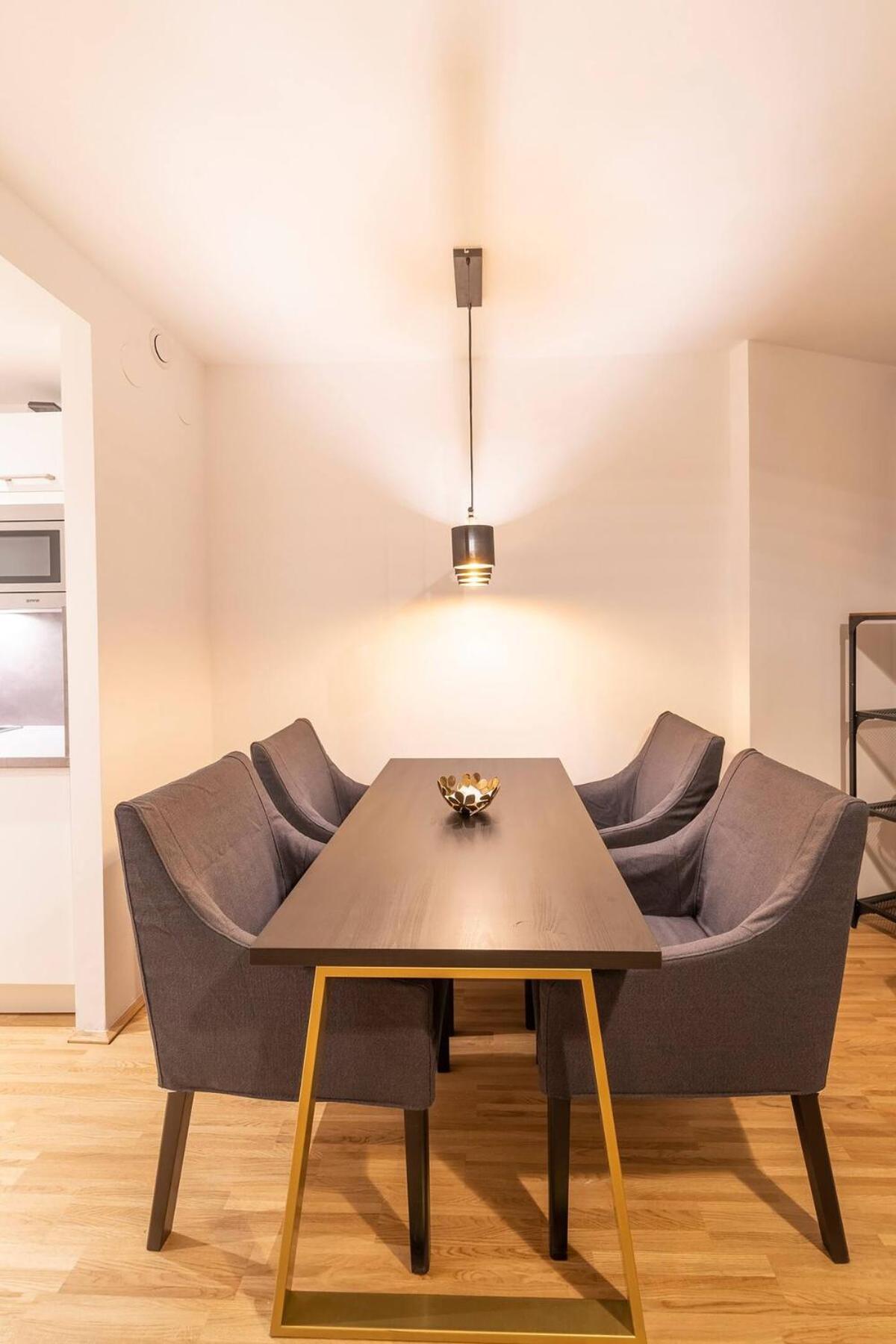 Apartment At Station I 3 Minutes To Shopping Street I High Speed Wifi Vienna
