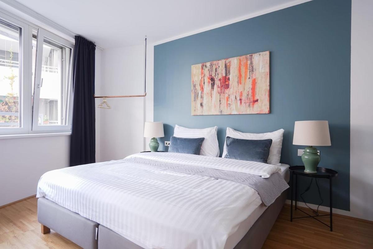 At Station I 3 Minutes To Shopping Street I High Speed Wifi Apartment Vienna