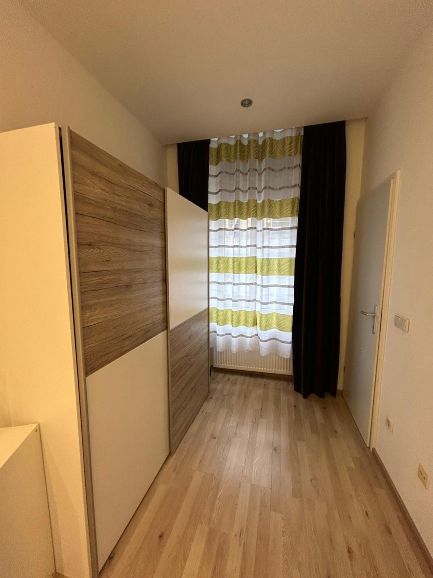 Schoene, Helle In Stadtnaehe Apartment Vienna