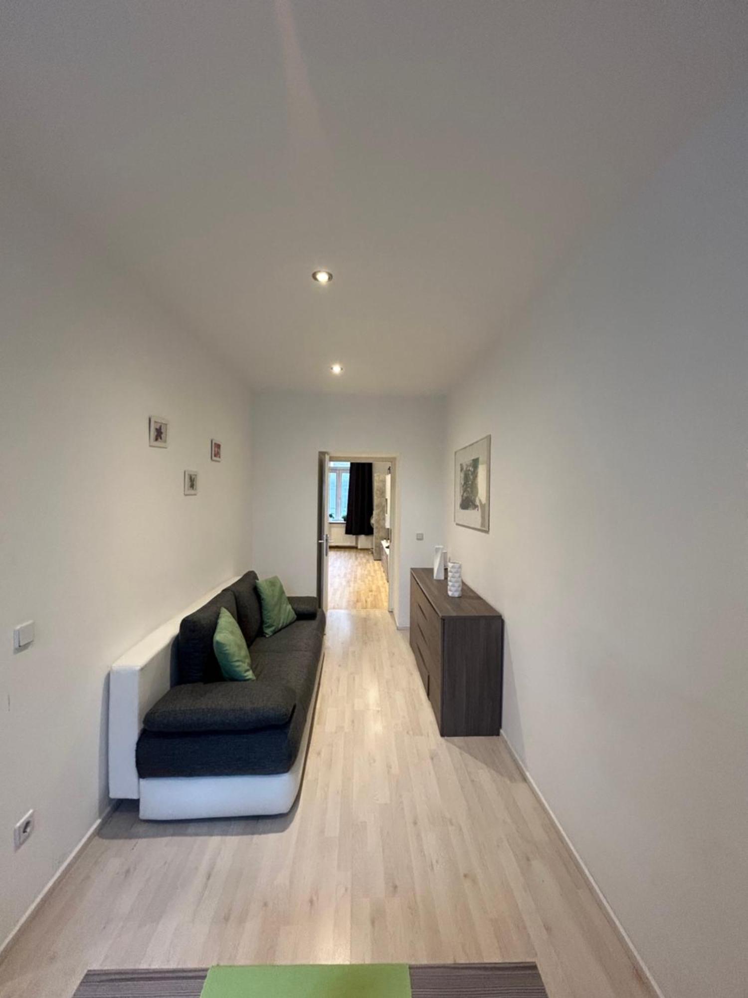 Apartment Schoene, Helle In Stadtnaehe *