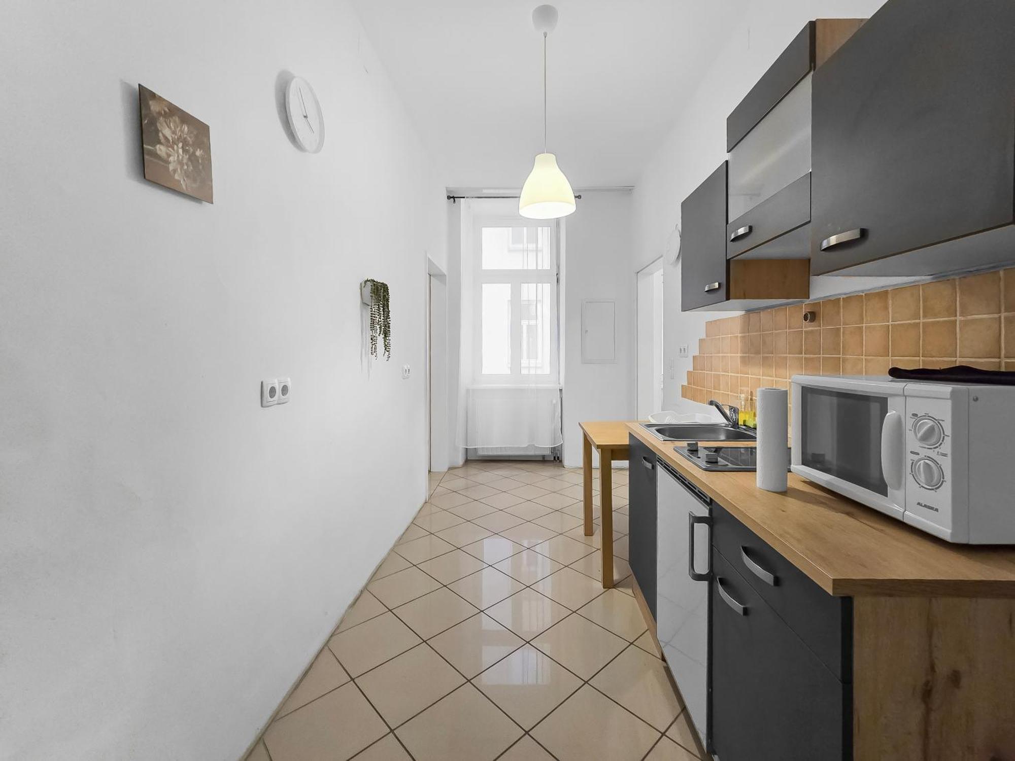 Three King-size Beds, Three Bedrooms Apartment
