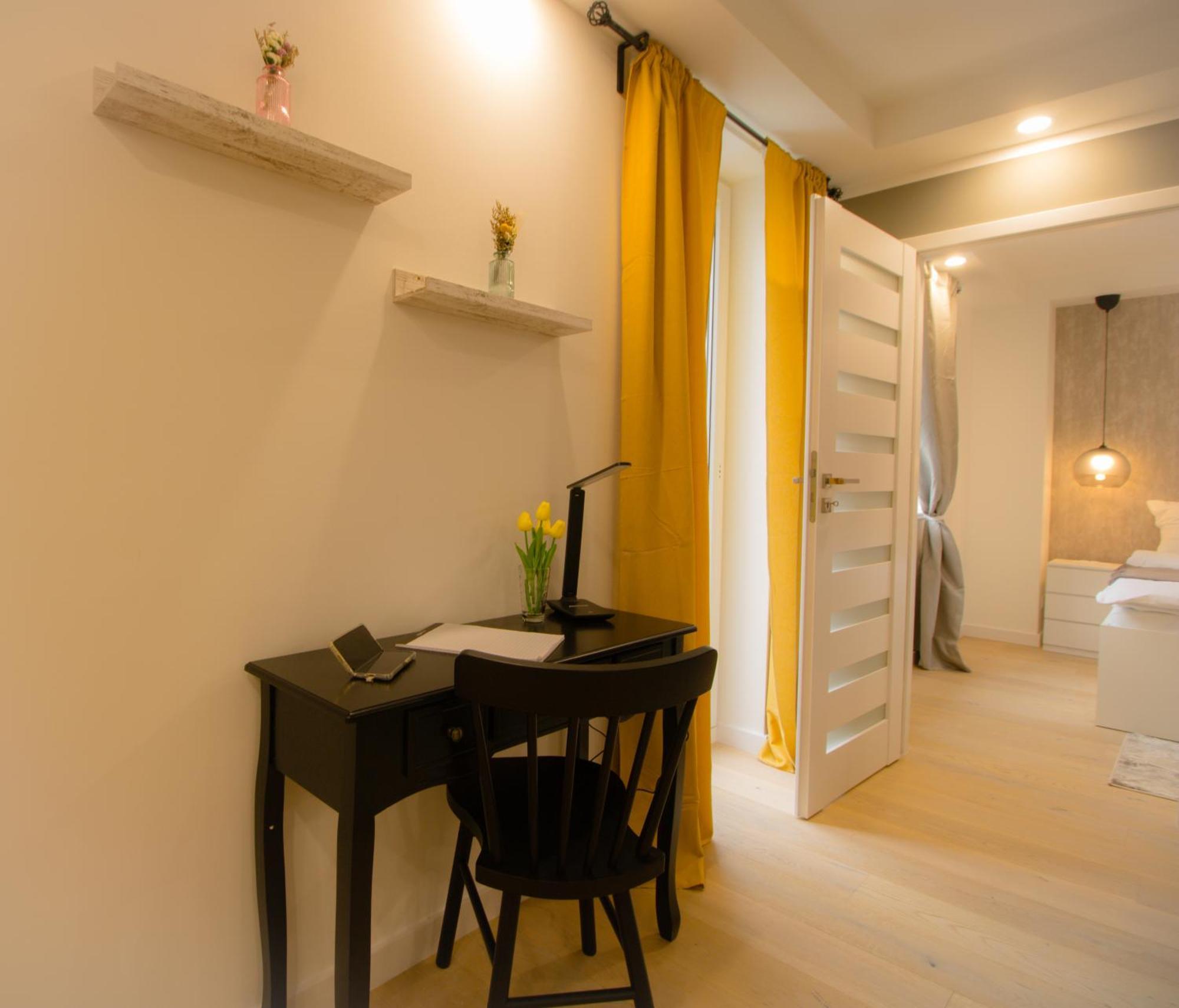 Trendy & Luxury In L Jos15