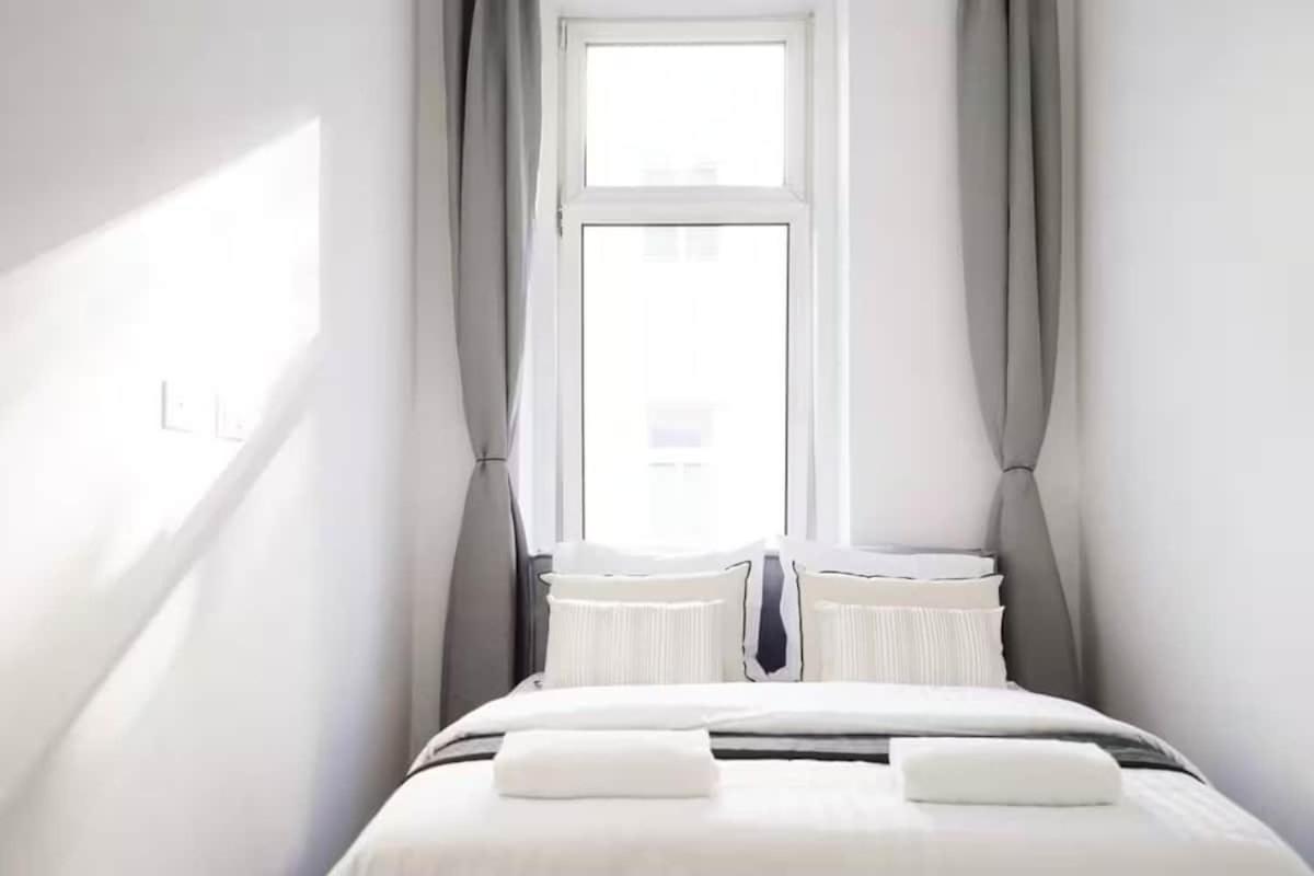 Apartment 8 Minutes To Inner I 5 Min Walk To Metro I Wifi *