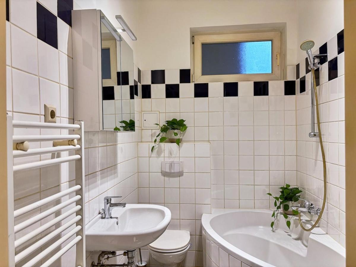 Apartment 2br I 85qm I 16 Min To Inner I 8 Min To Metro Wien