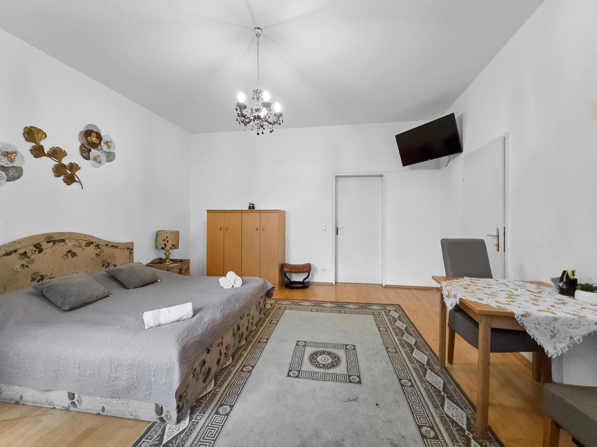 Three-bedroom Sanctuary, King-size Beds
