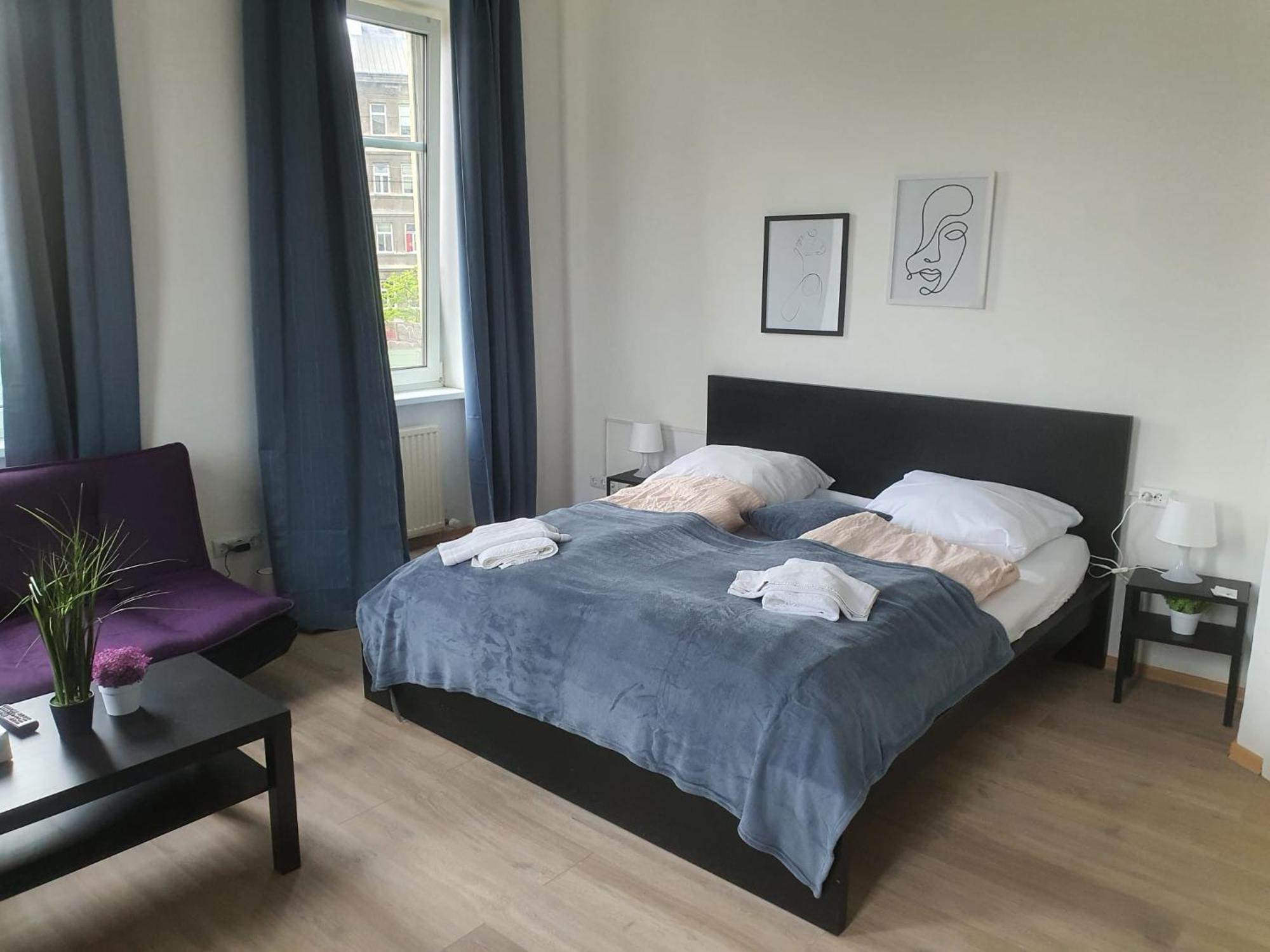 Massive 6br Apt. Near Millenium For Big Groups