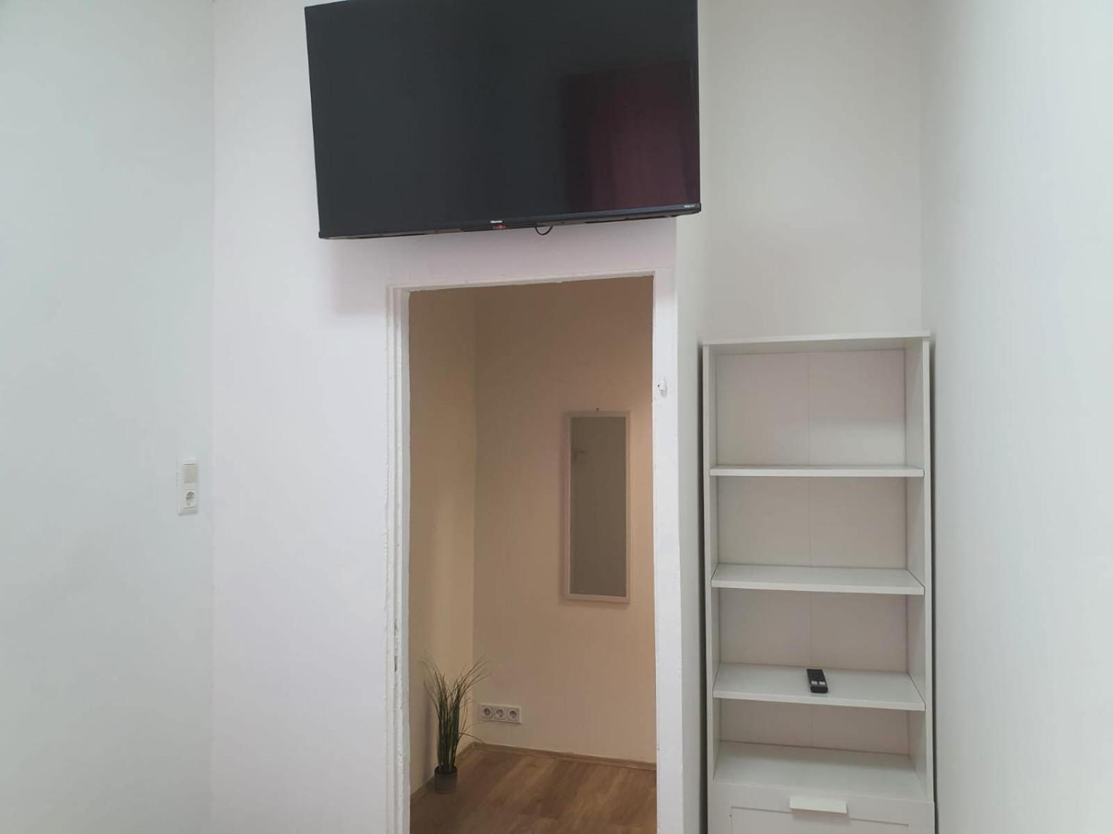 Apartment Massive 6br Apt. Near Millenium For Big Groups *