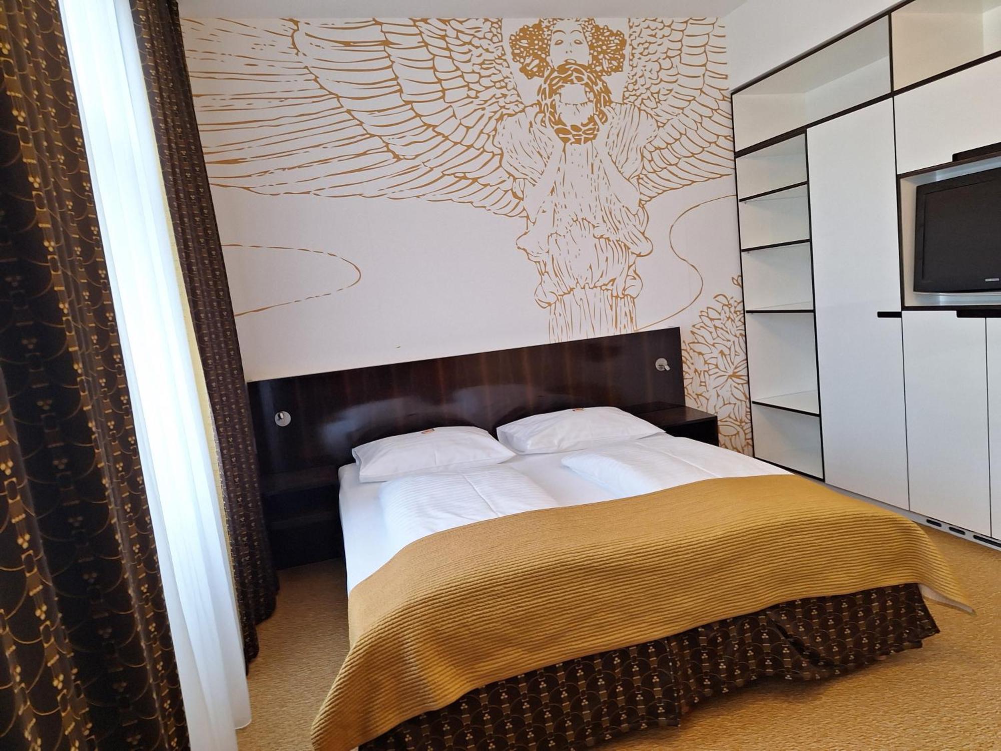 Hotel Alma Boutique-hotel 4*